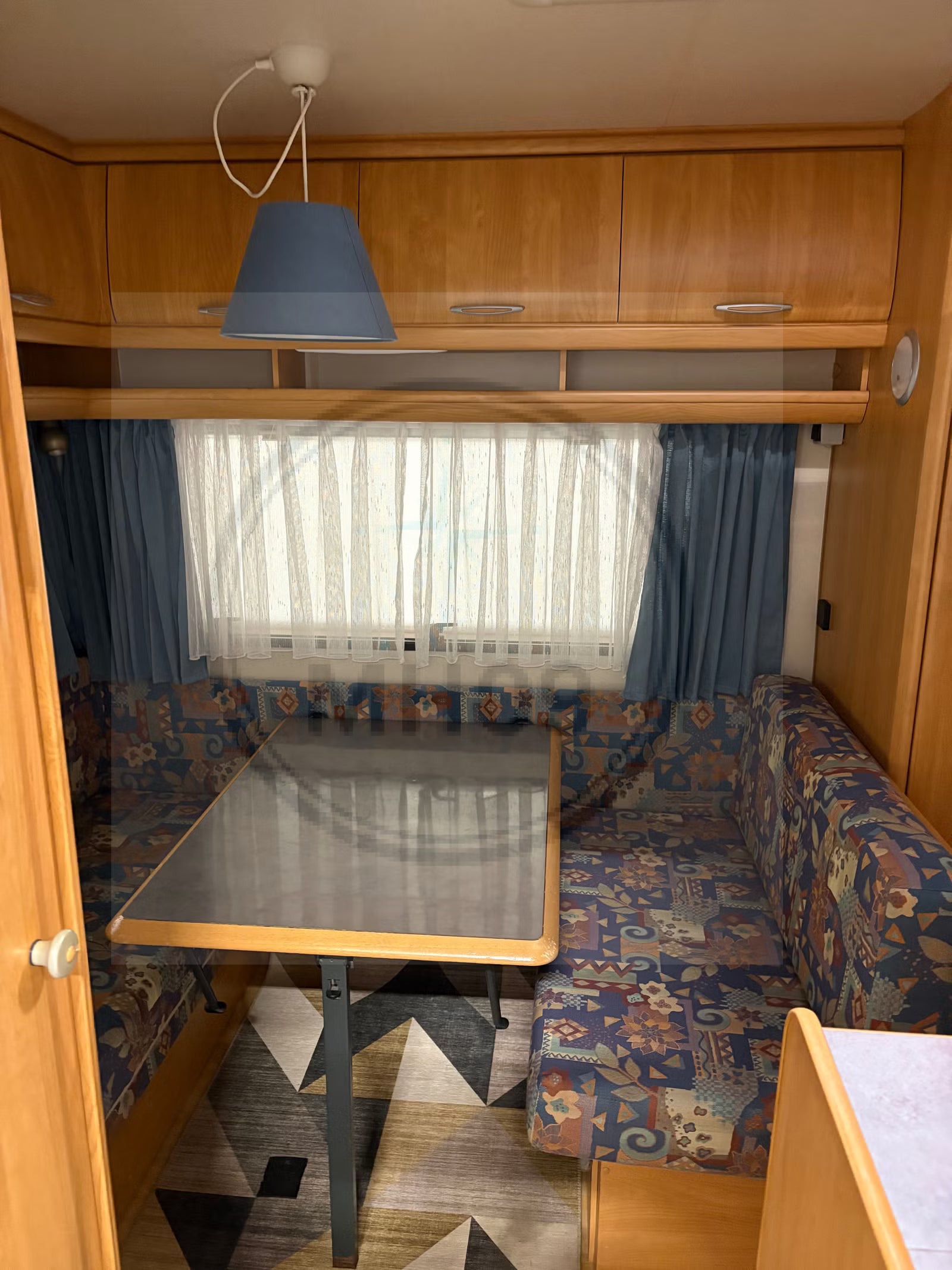 Hobby 400 SB - 4 couchages - 2000