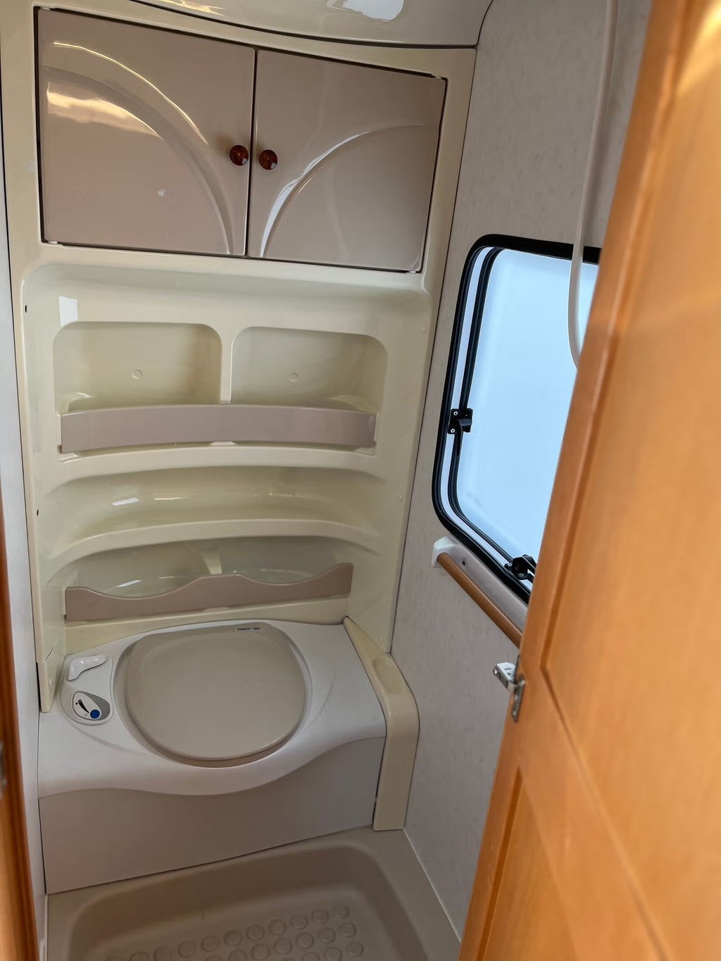 Hobby 720 UKFE - 7 couchages - 2008