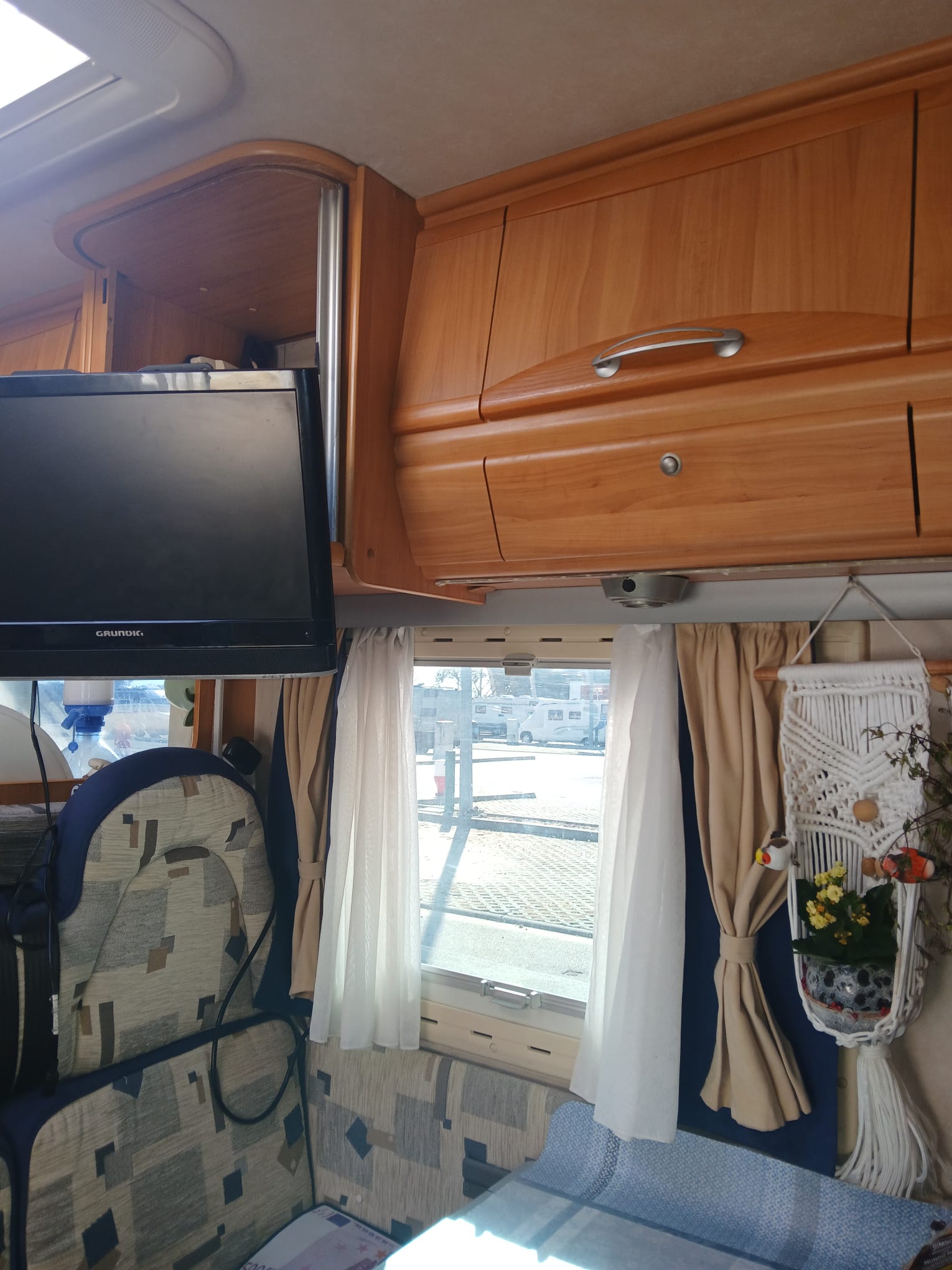 Adria Adriatik 573 DS - 4 places - 2005