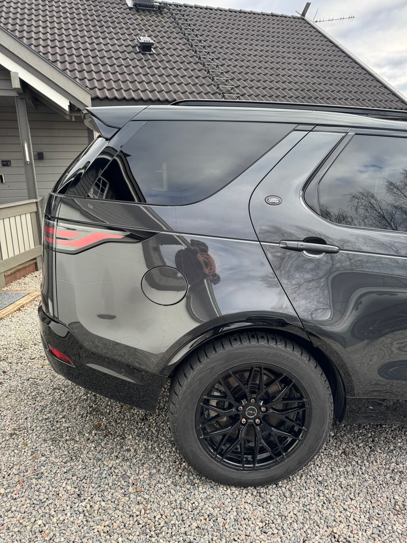 Land Rover Discovery Dynamic HSE 3.0D 300ch – 2024