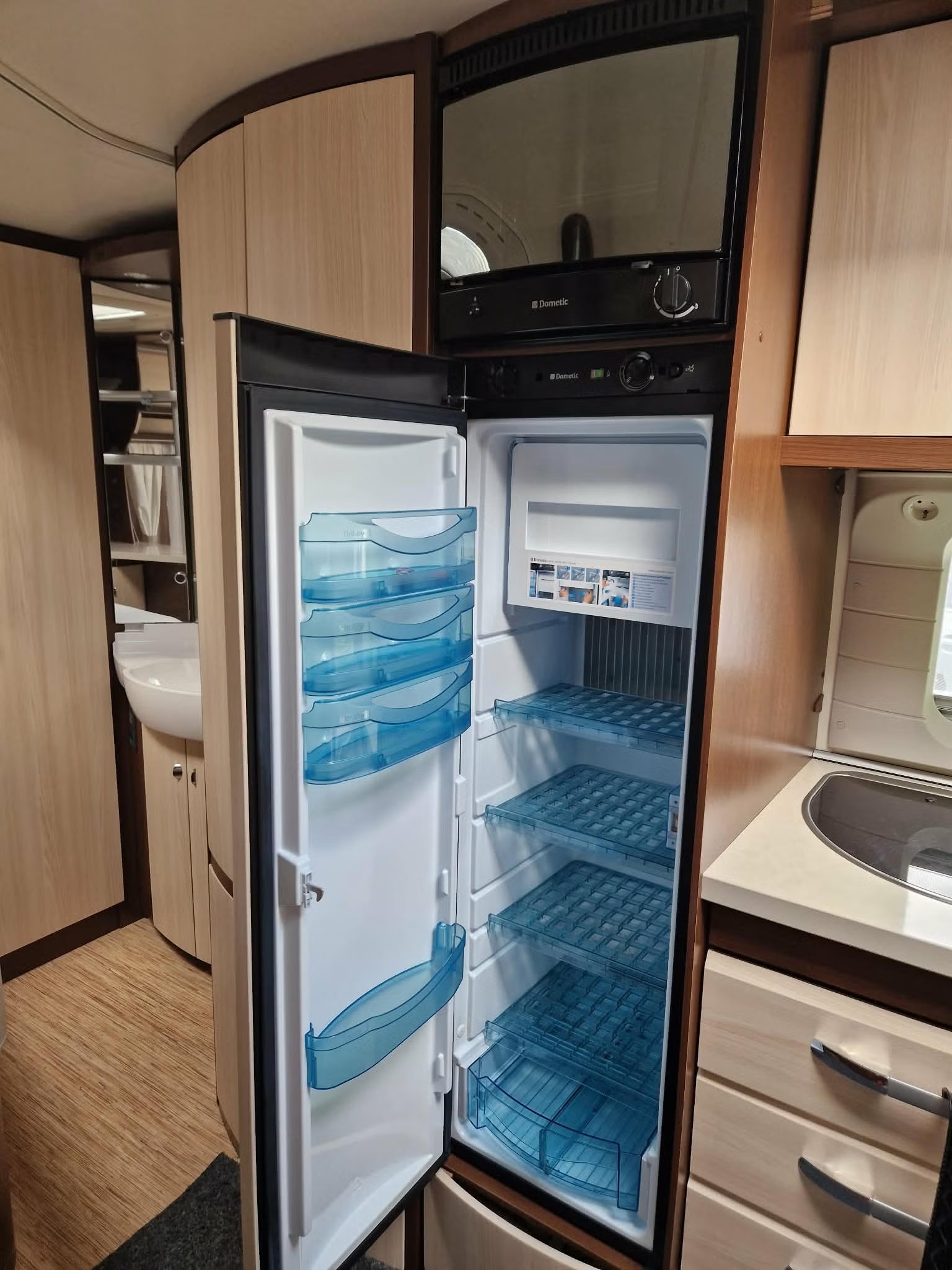 Hobby 650 UMFE - 5 couchages - 2013