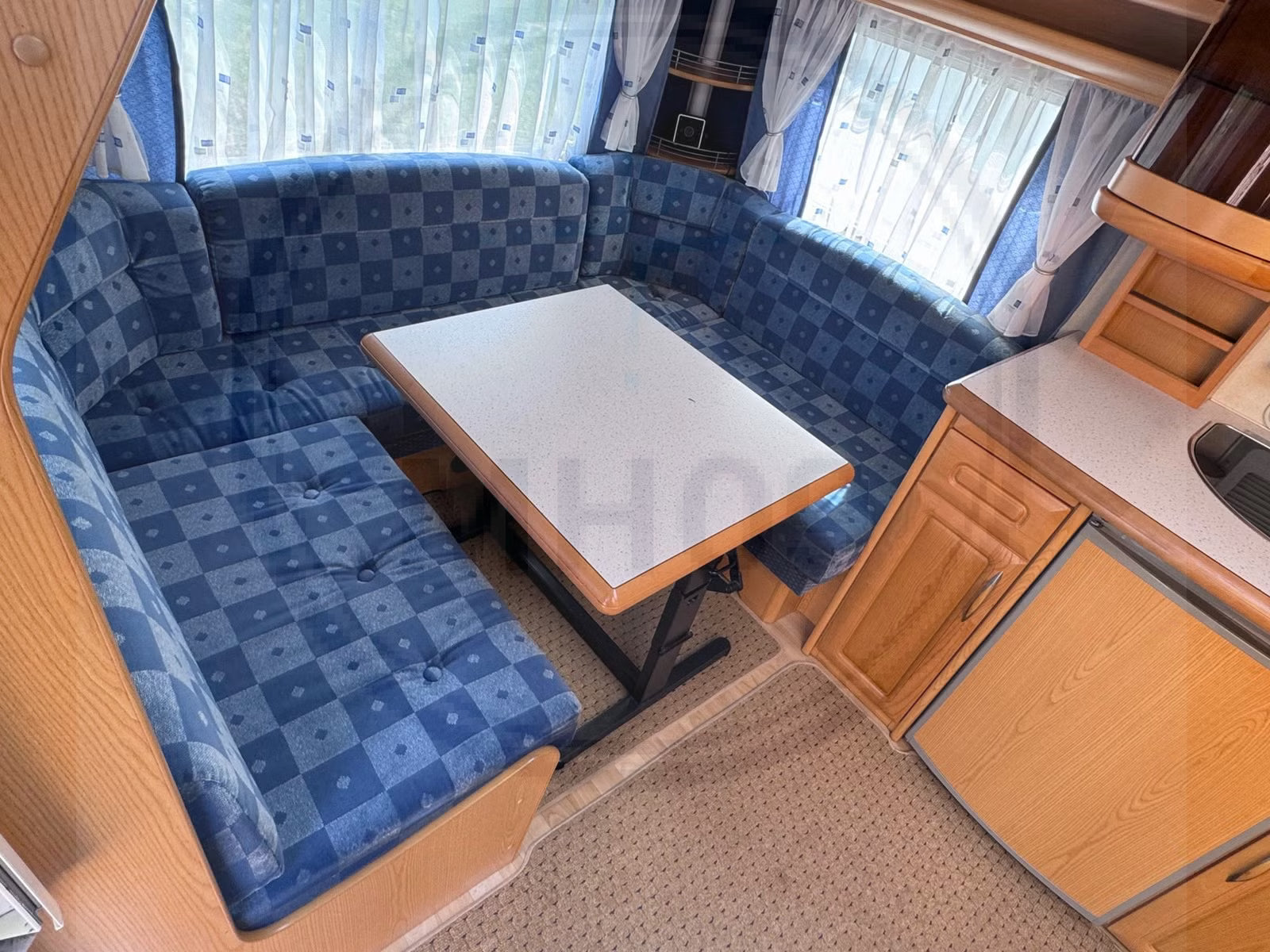 Hobby Prestige 495 UFE - 4 plazas - 2003