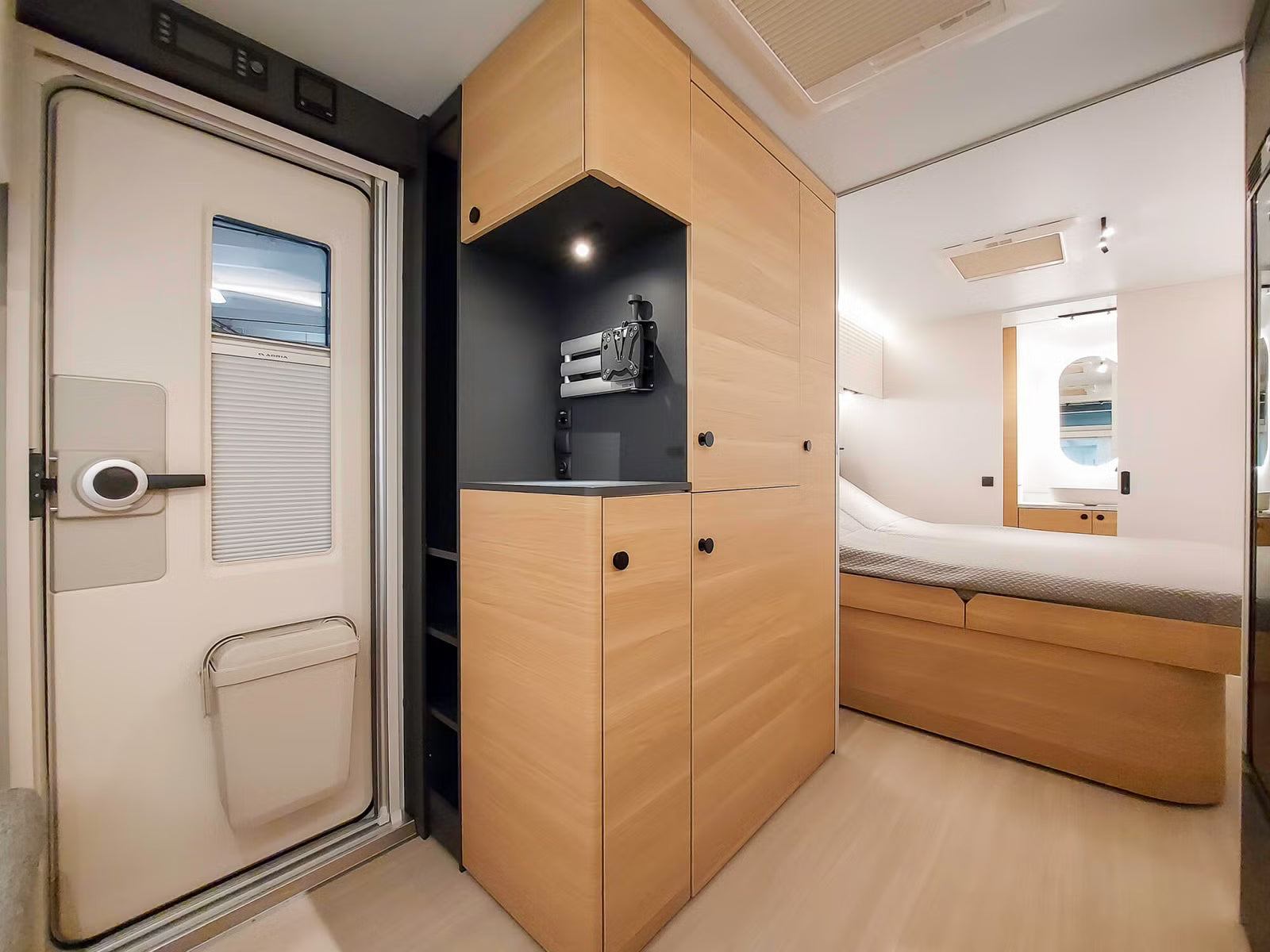 Adria Adora 613 UT - 4 couchages - 2026