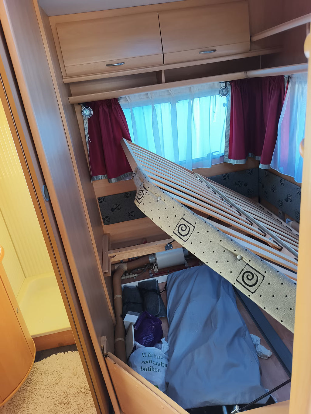 Dethleffs Camper 510 DB - 5 couchages - 2001