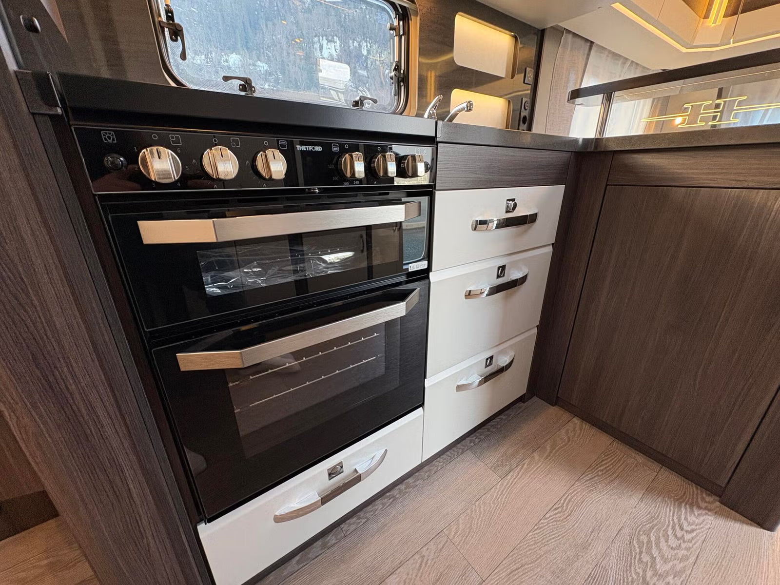 Hobby 560 FC Prestige - 4 couchages - 2026