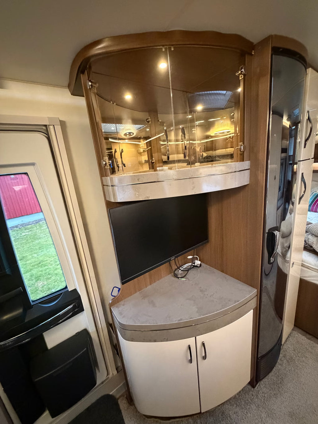 Hobby WFC 660 Prestige - 4 plazas para dormir - 2019