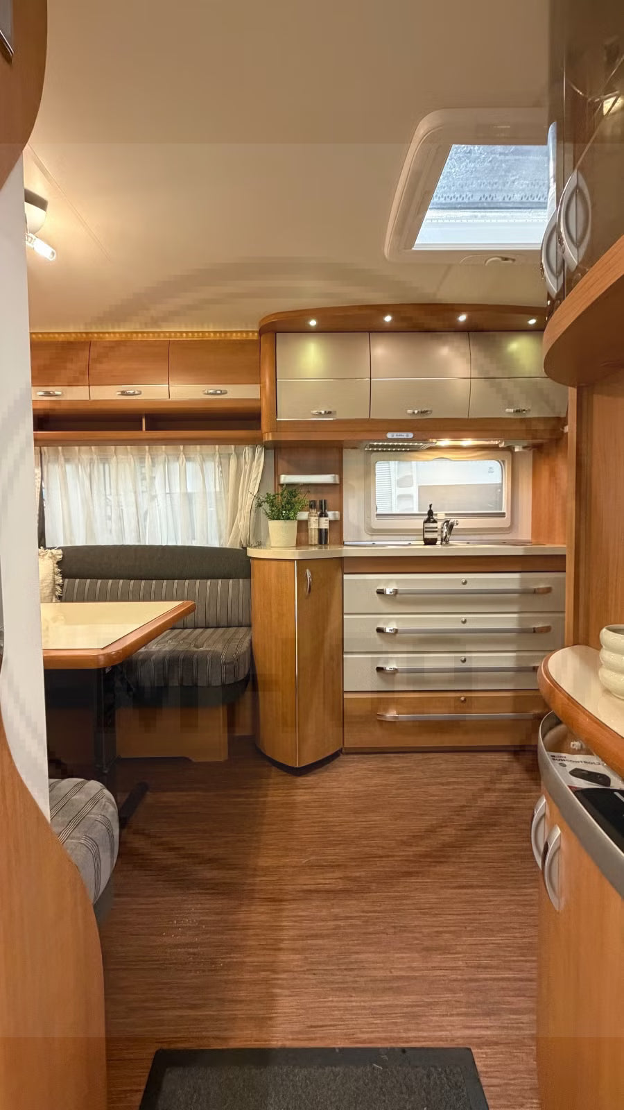 Hobby 540 UFE Excellent - 4 couchages - 2011