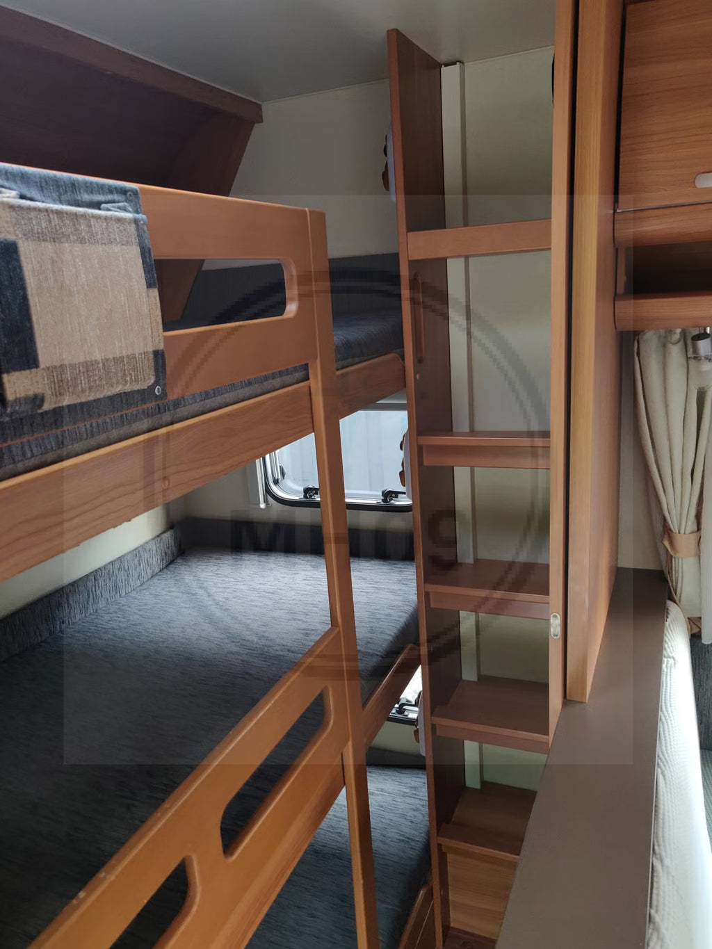 Hobby 540 KMFE Deluxe - 7 couchages - 2009