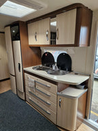 Hobby 650 UMFE - 5 couchages - 2013