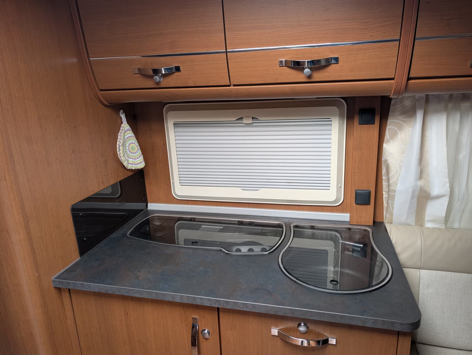 Knaus Südwind Exclusive W08 580 UL - 4 couchages - 2014