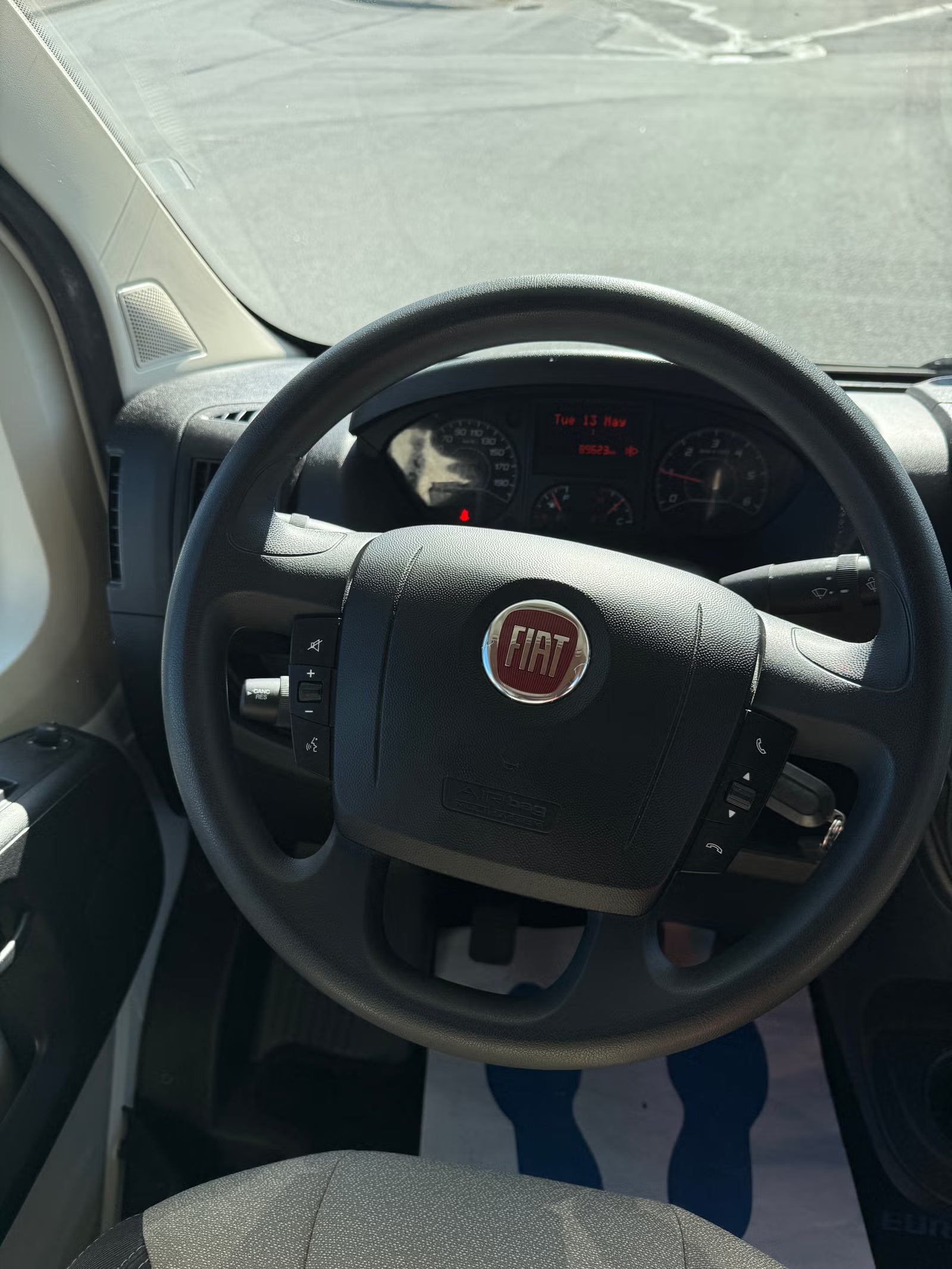 Eura Mobil Activa One 690 HB – Camping-car familial 6 places – 2015
