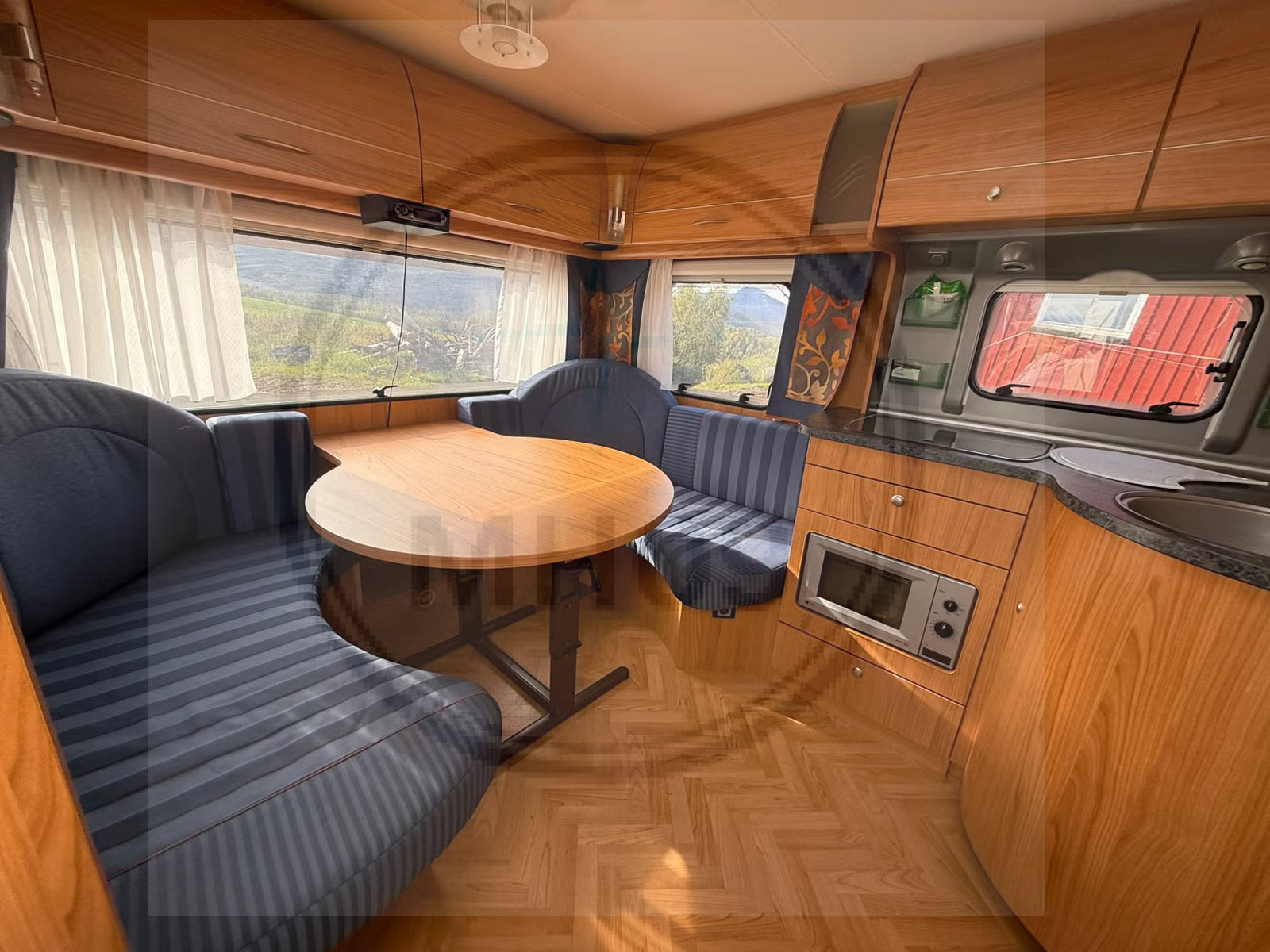 Bürstner Belcanto Nordic 680 TK - 8 couchages - 2006
