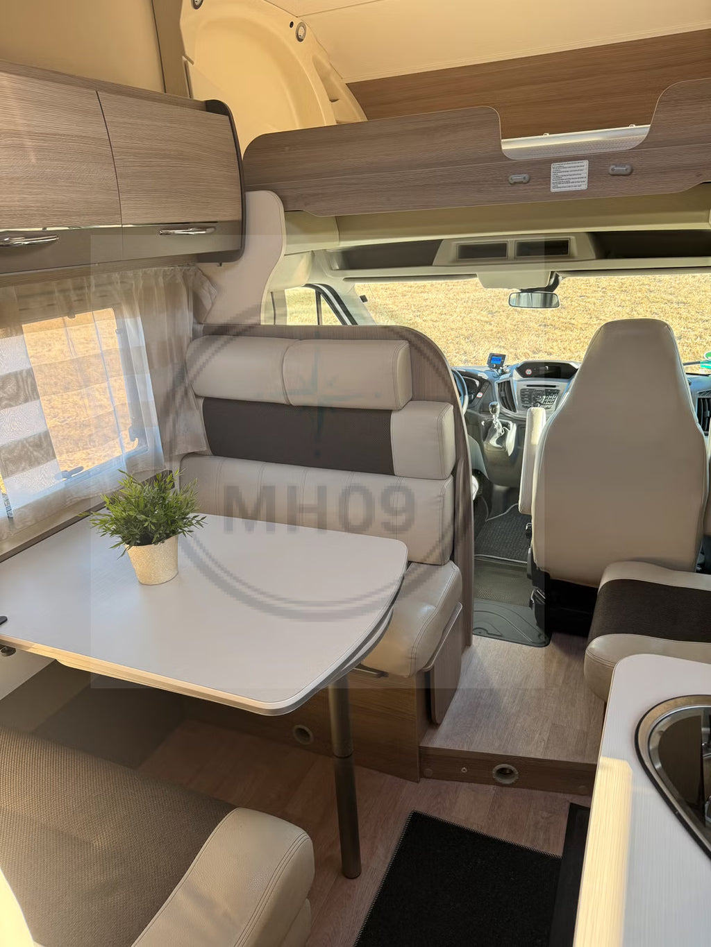 Challenger C394GA Genesis Ford - 6 places - 2016