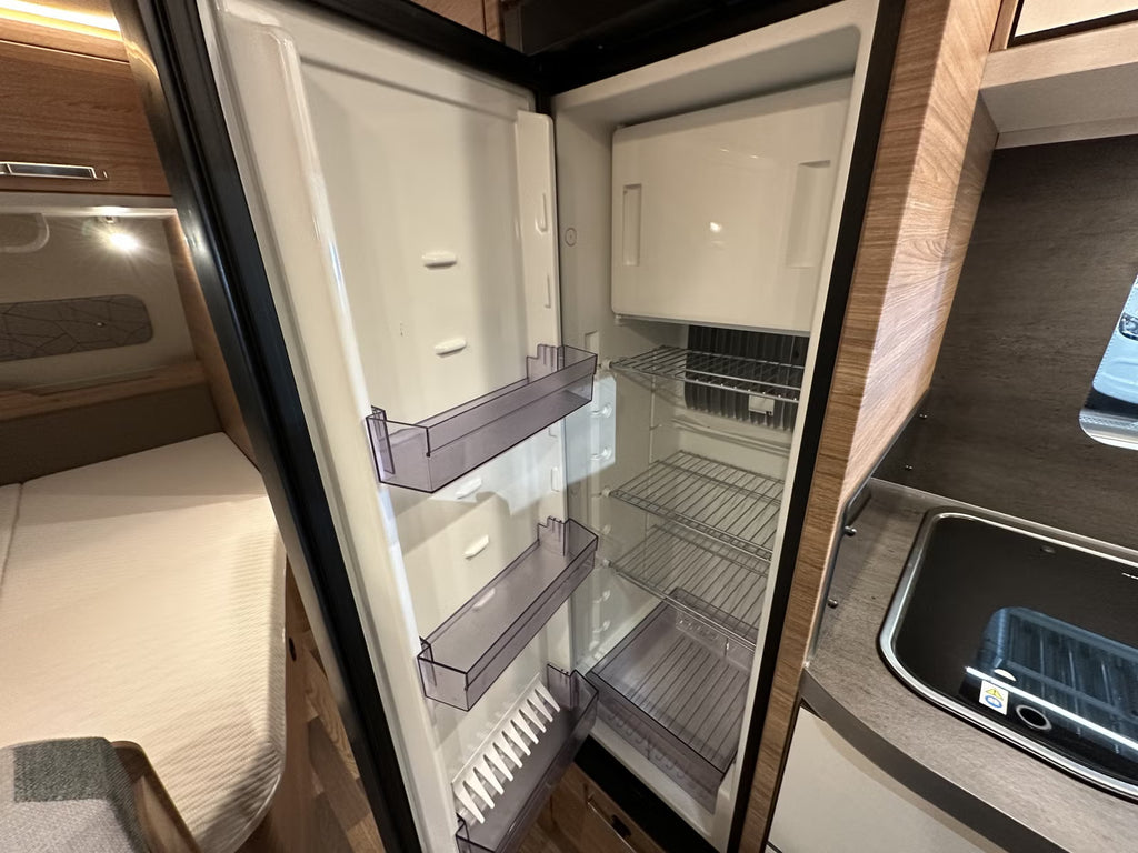 Weinsberg CaraOne 500 FDK - 7 plazas para dormir - 2022