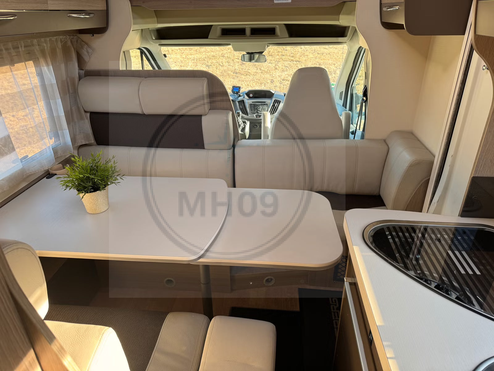 Challenger C394GA Genesis Ford - 6 places - 2016