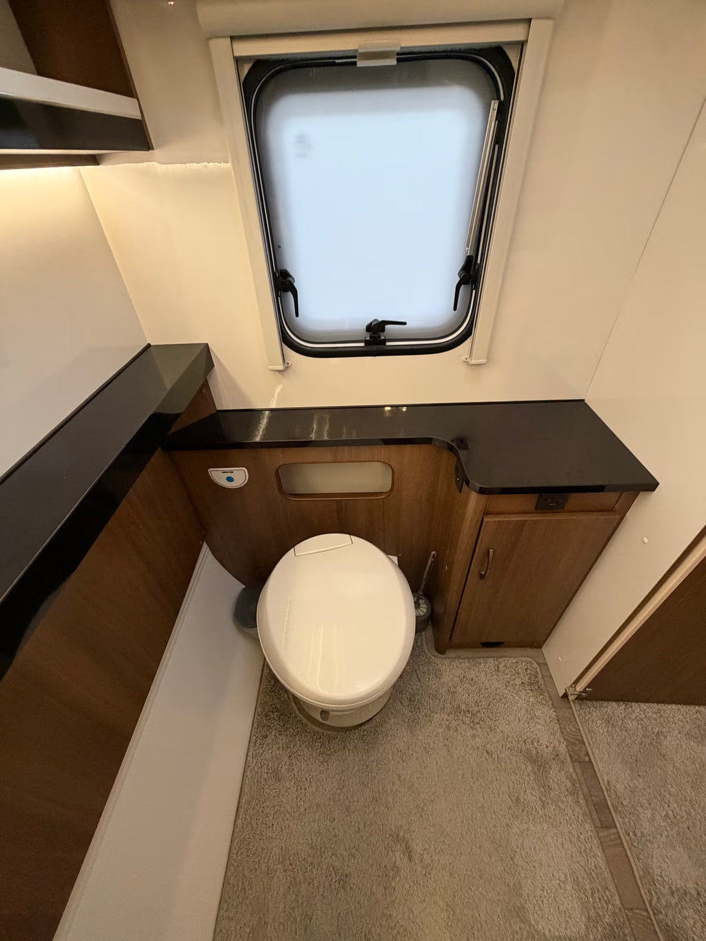 Hobby WFC 660 Prestige - 4 plazas para dormir - 2019