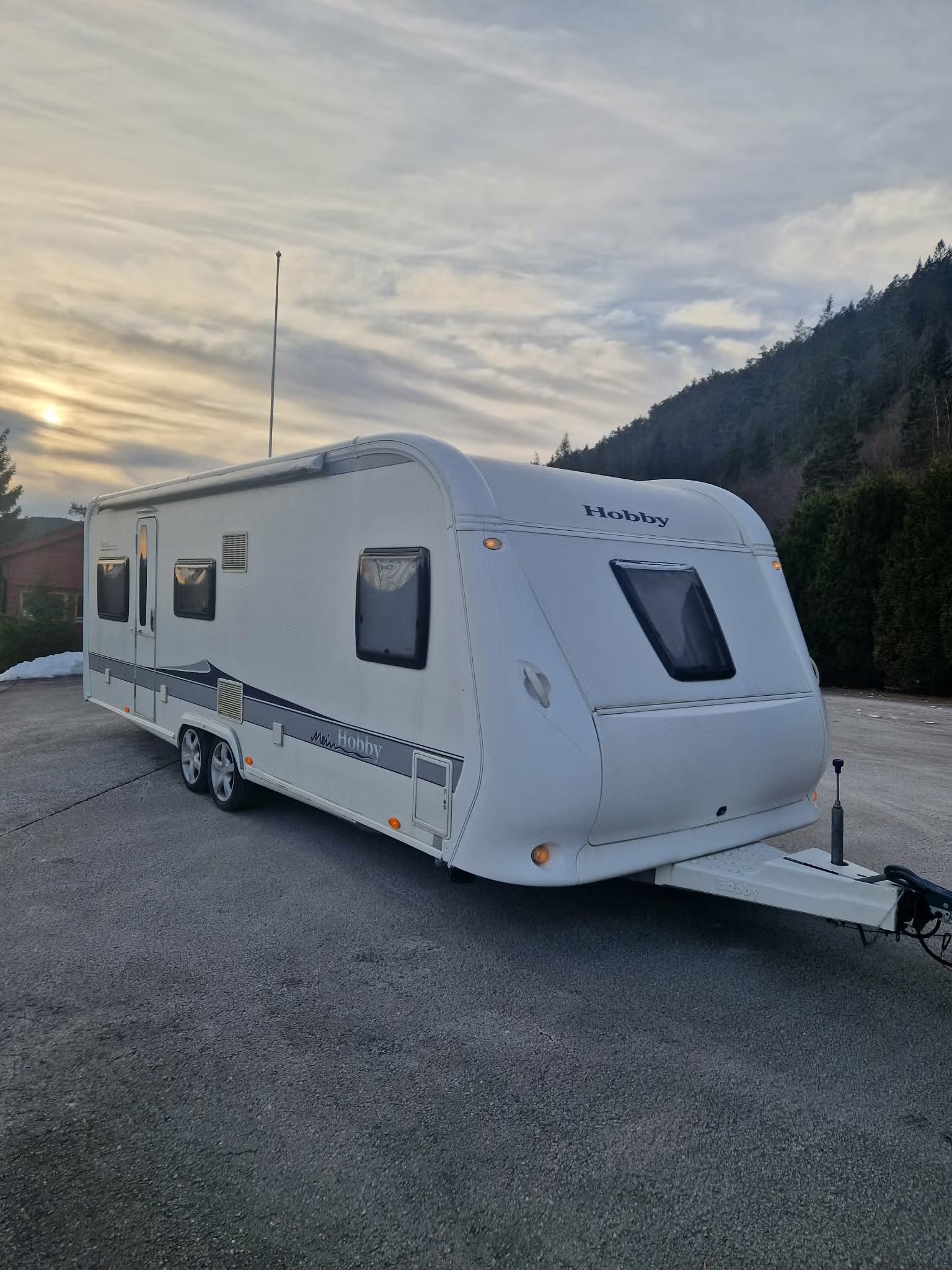 Hobby 650 UMFE - 5 couchages - 2013