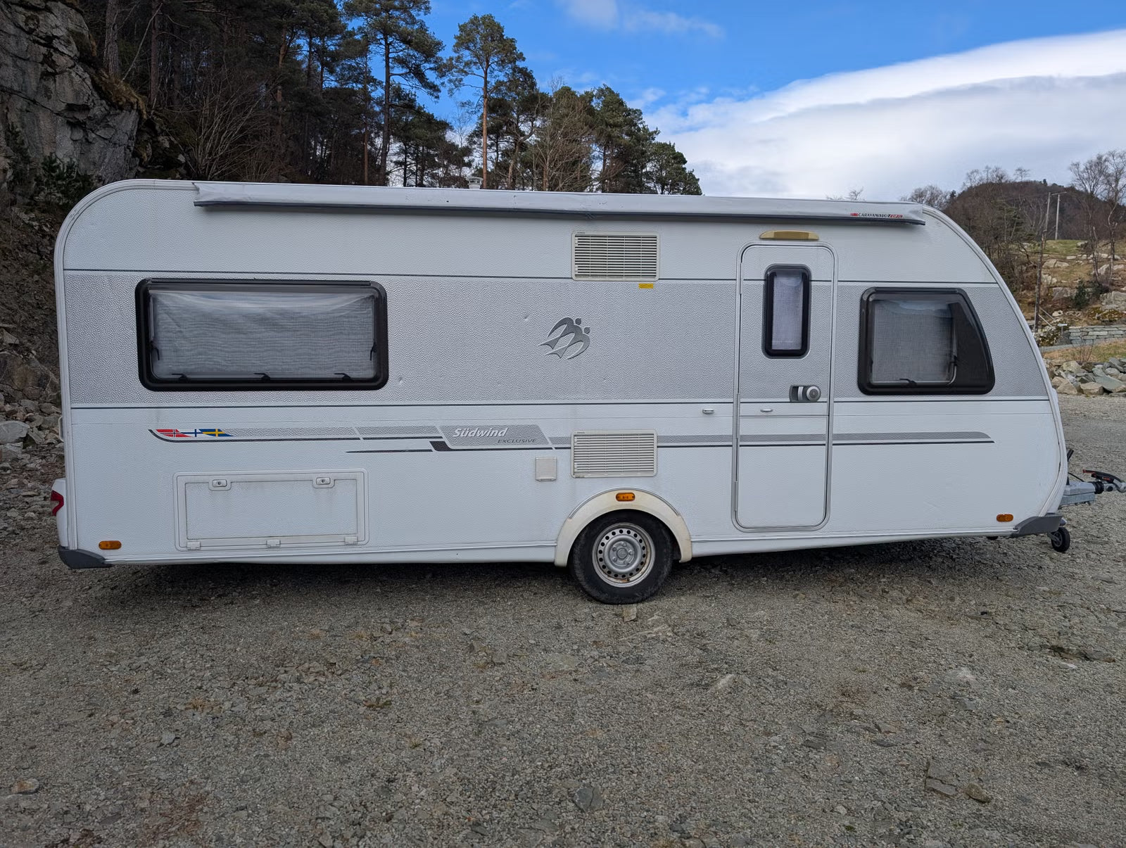 Knaus Südwind Exclusive W08 580 UL - 4 couchages - 2014