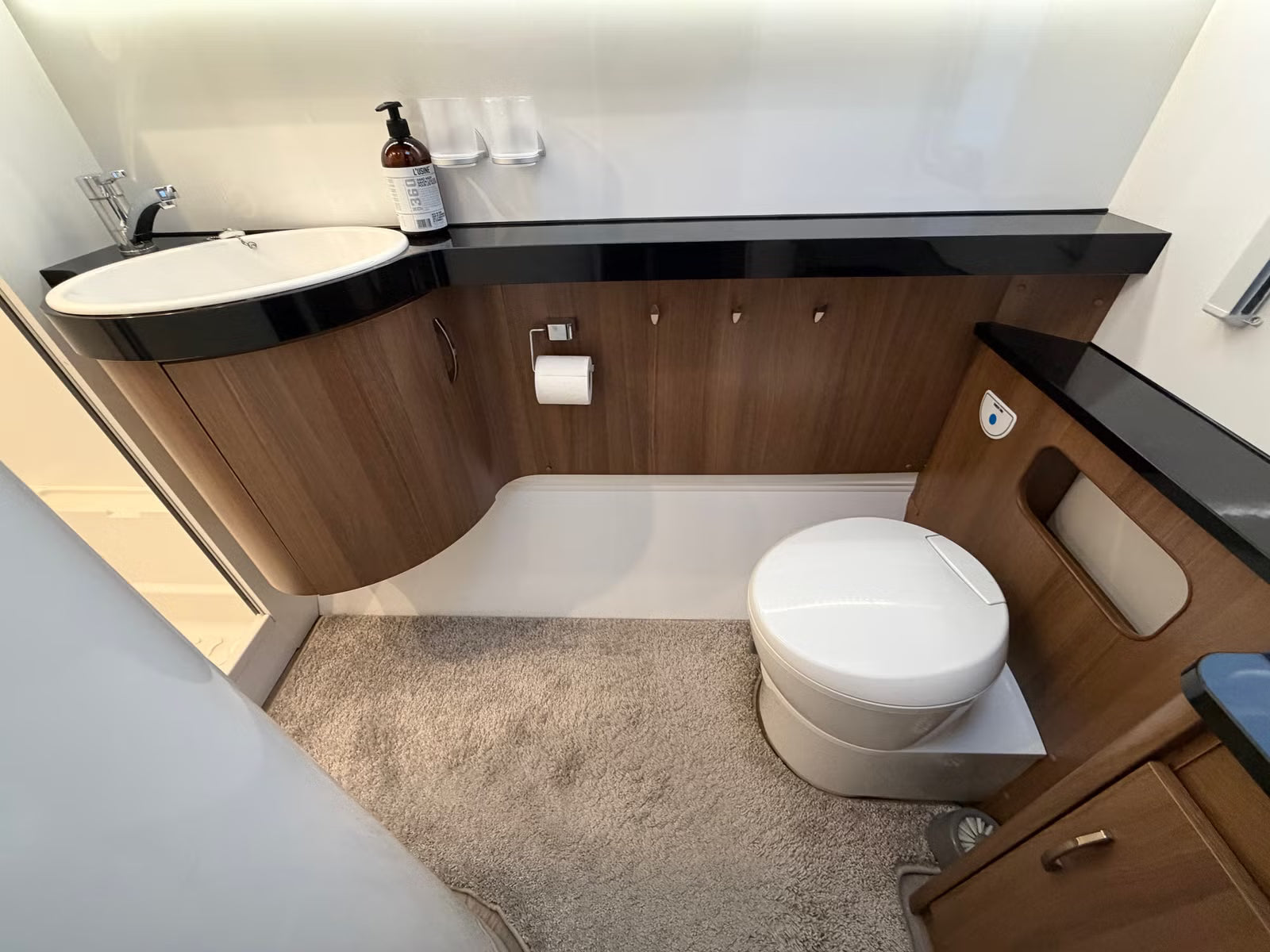 Hobby WFC 660 Prestige - 4 plazas para dormir - 2019