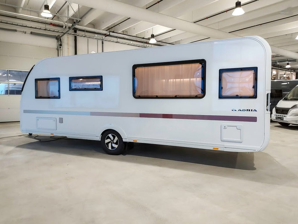 Adria Adora 613 UT - 4 couchages - 2026