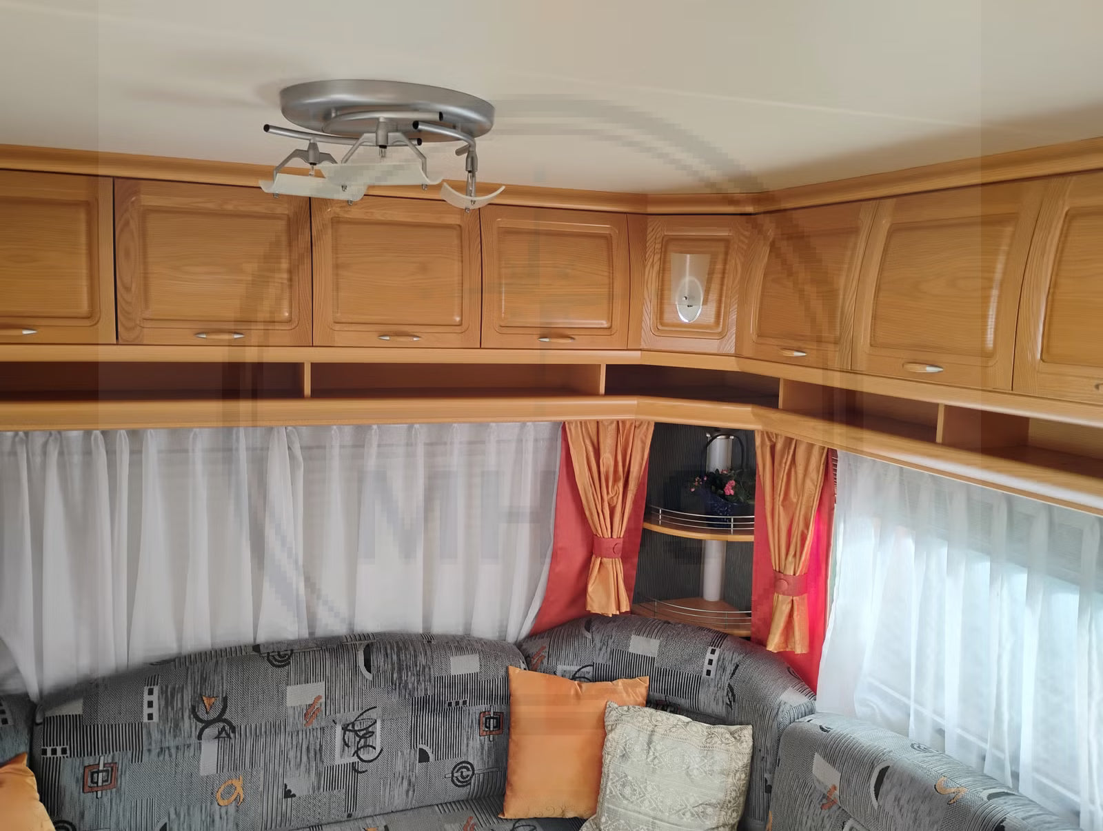 Hobby 560 avec auvent - 4 couchages - 2005