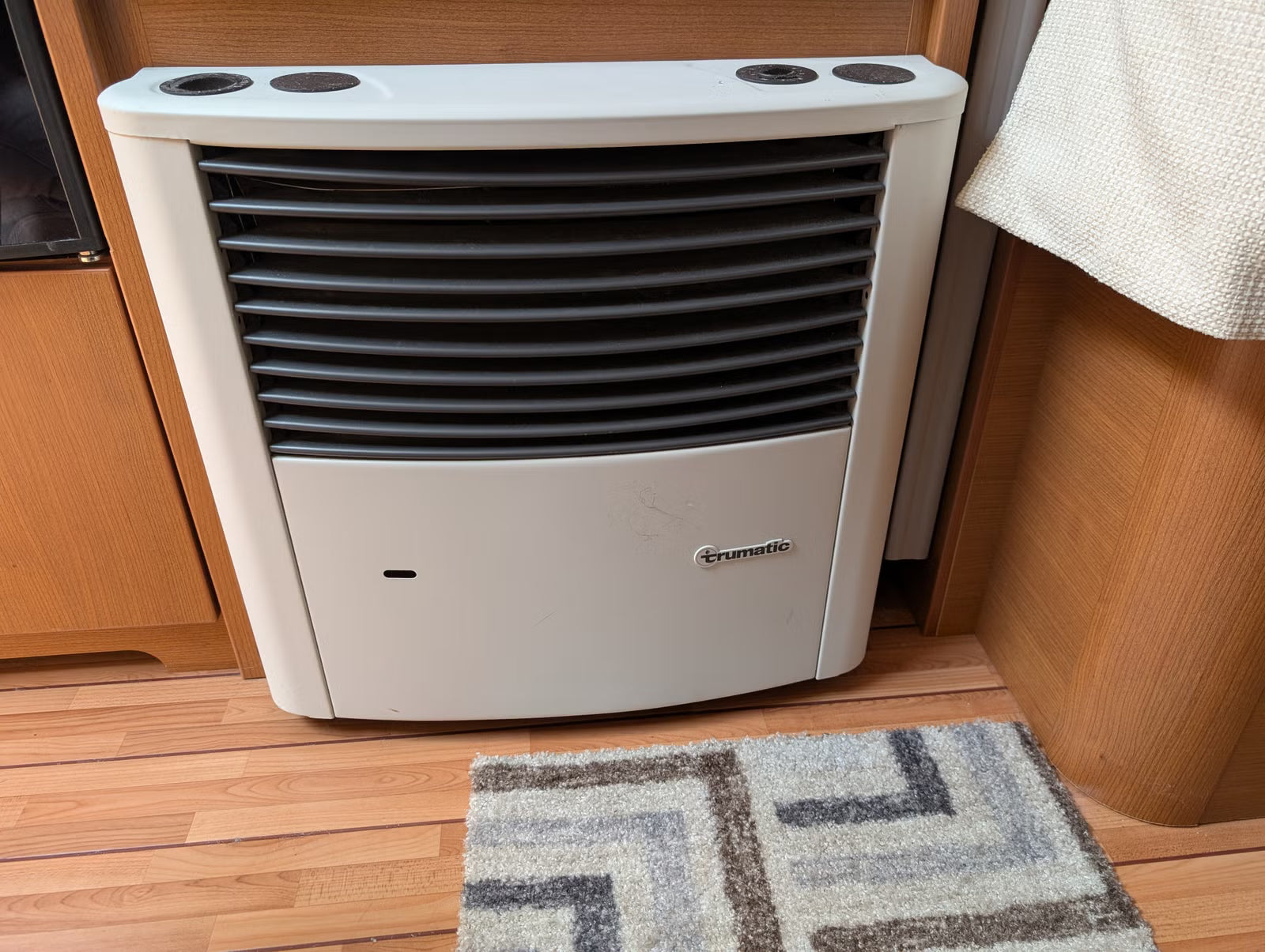 Knaus Südwind Exclusive W08 580 UL - 4 couchages - 2014
