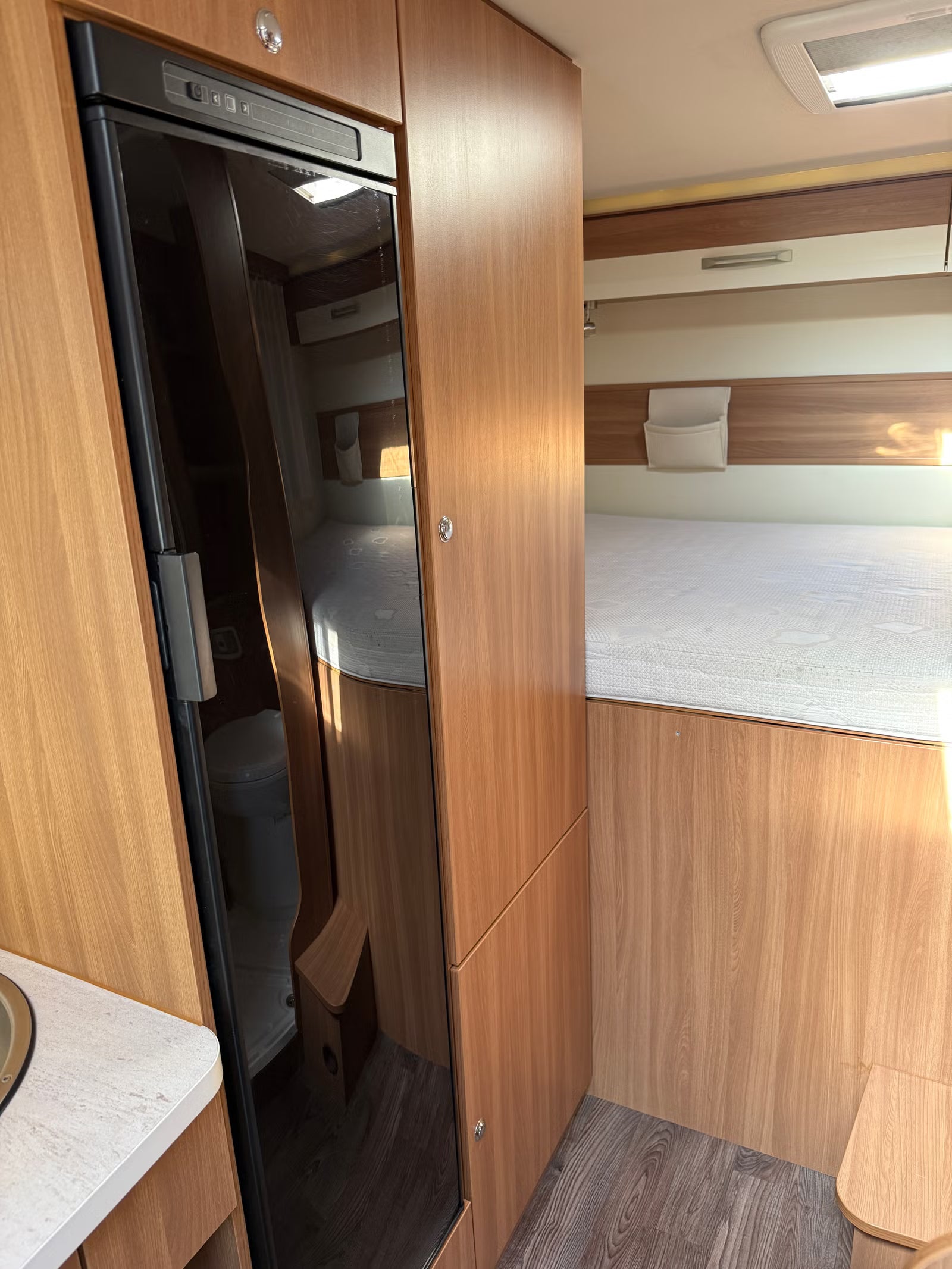 Eura Mobil Activa One 690 HB – Camping-car familial 6 places – 2015