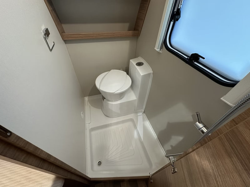 Weinsberg CaraOne 500 FDK - 7 plazas para dormir - 2022