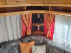 Hobby 560 avec auvent - 4 couchages - 2005