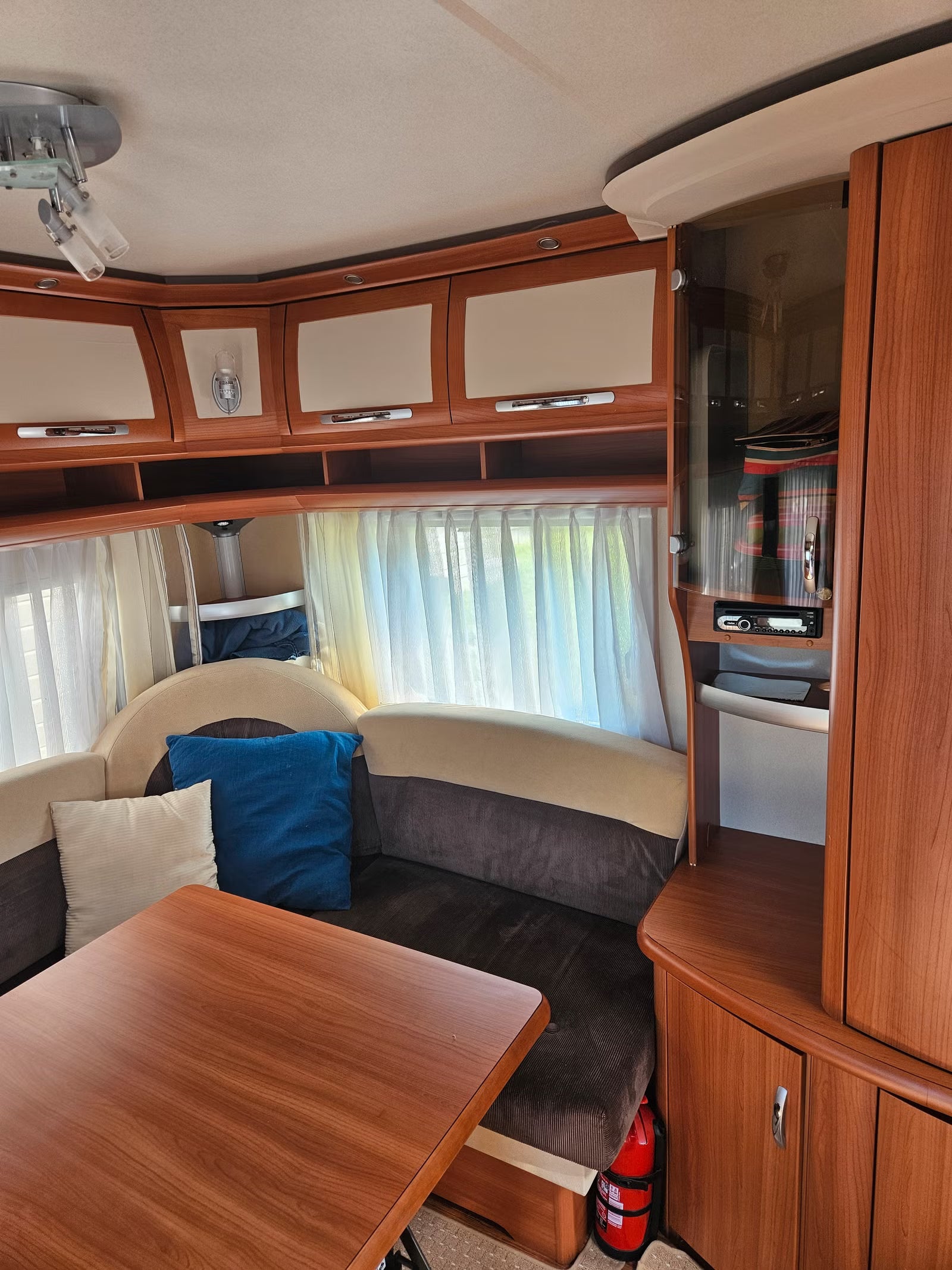 Hobby 560 UKF - 6 couchages - 2009