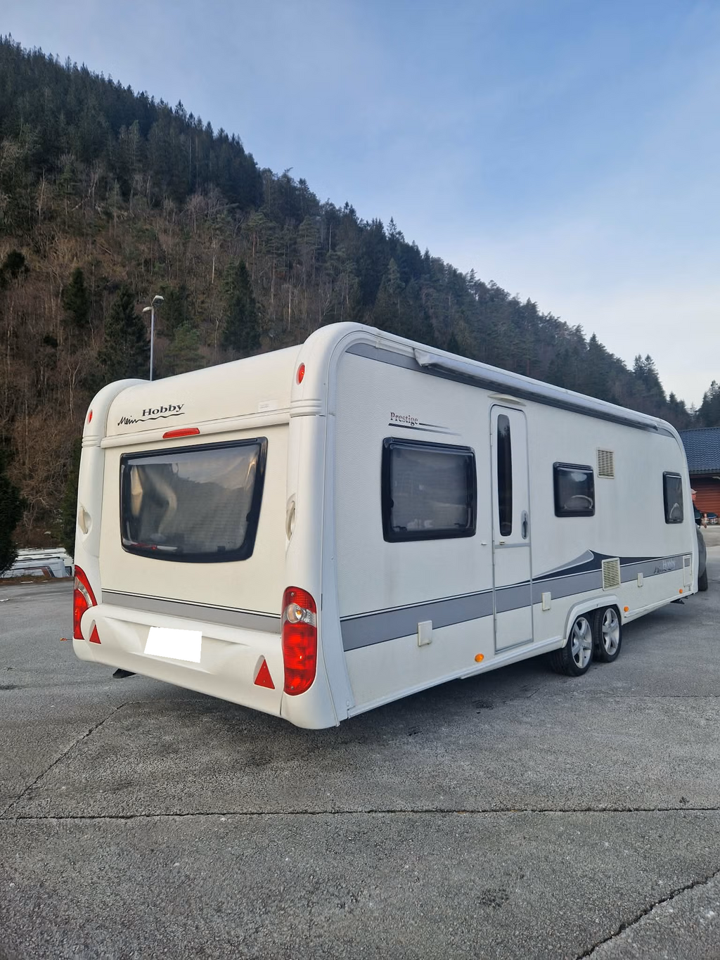 Hobby 650 UMFE - 5 couchages - 2013