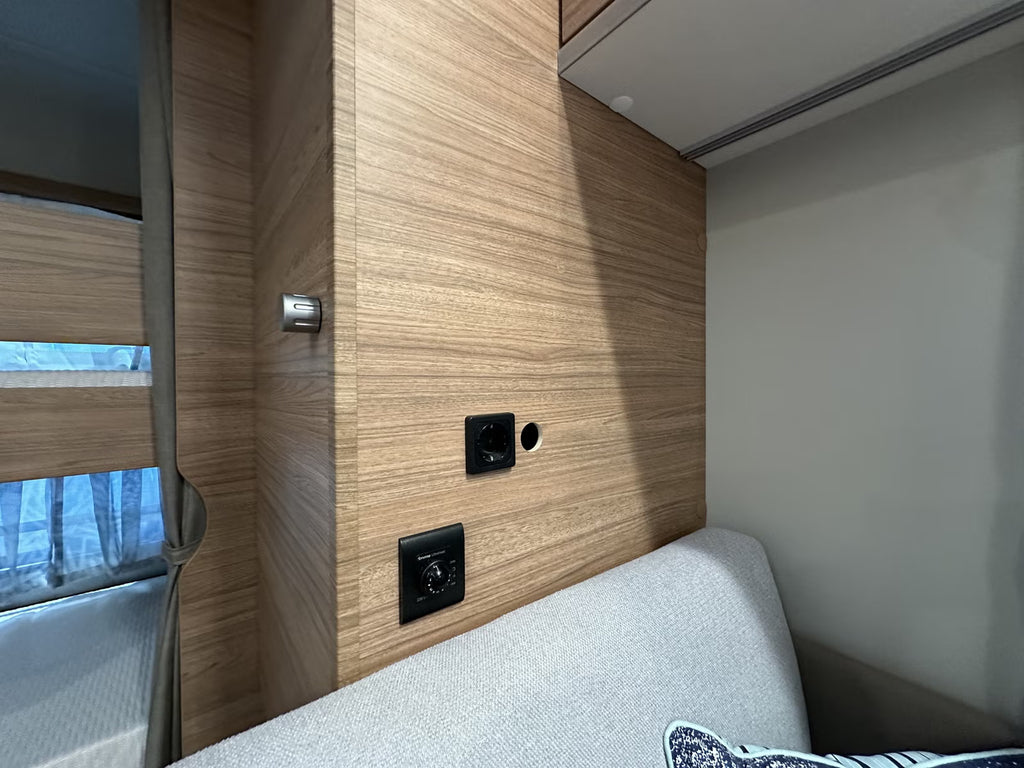 Weinsberg CaraOne 500 FDK - 7 plazas para dormir - 2022