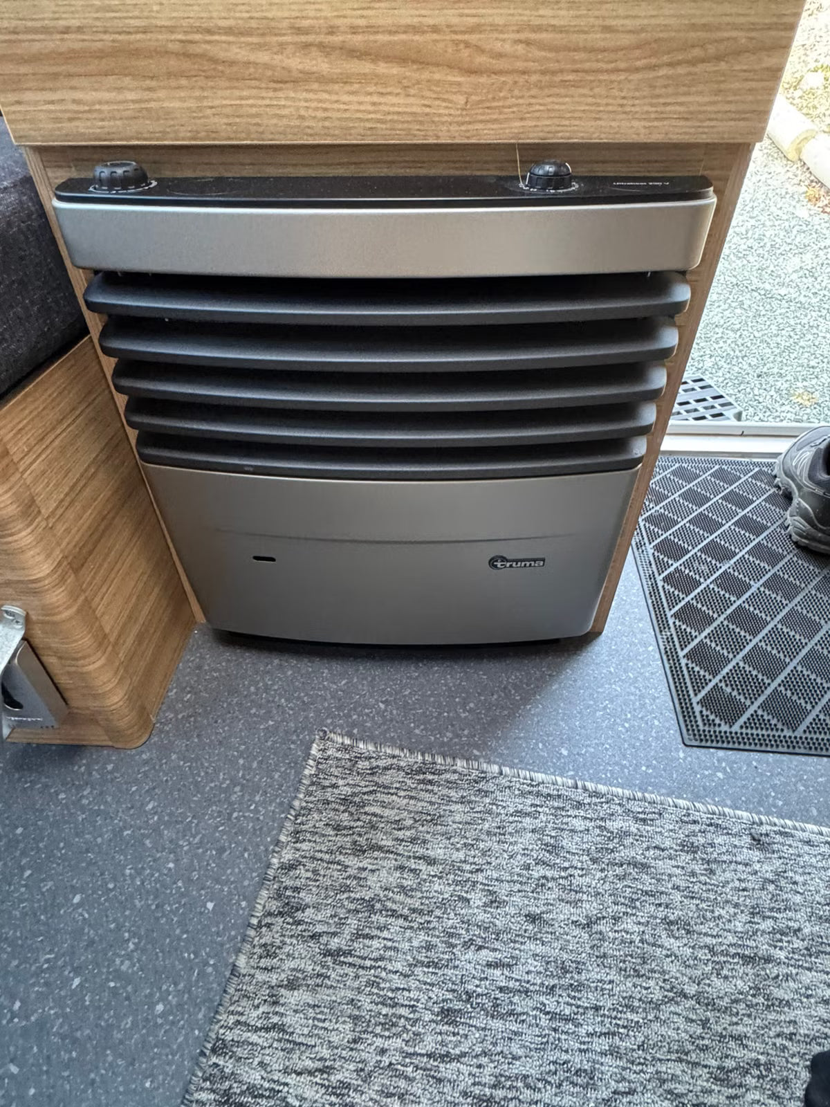 Adria Action 361 LH Scandinavian Edition - 3 plazas - 2019