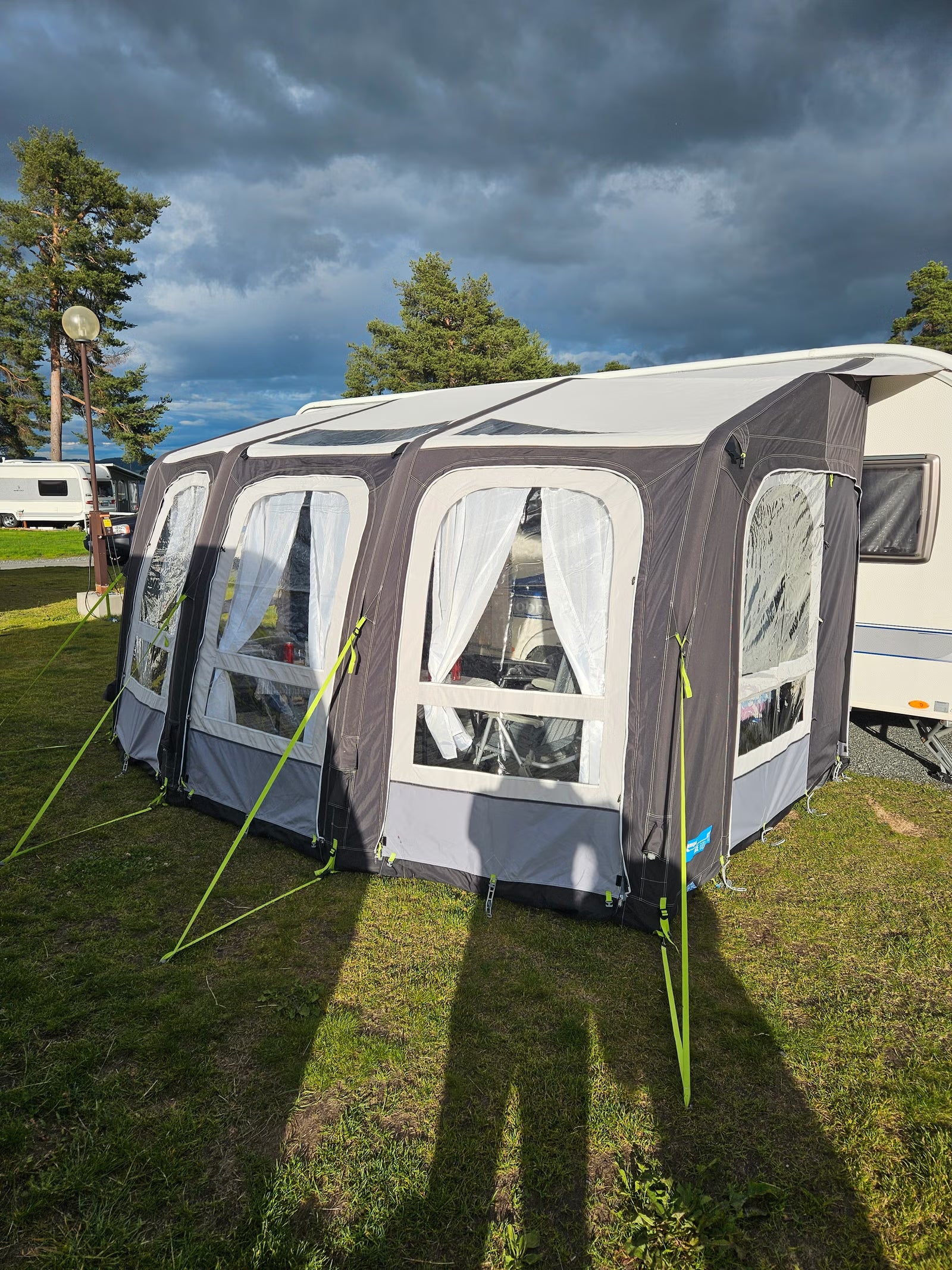 Hobby 560 UKF - 6 couchages - 2009