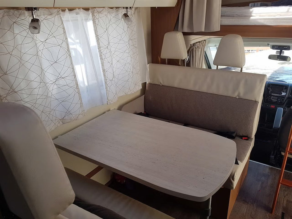Eura Mobil Activa One 690 HB – Camping-car familial 6 places – 2015