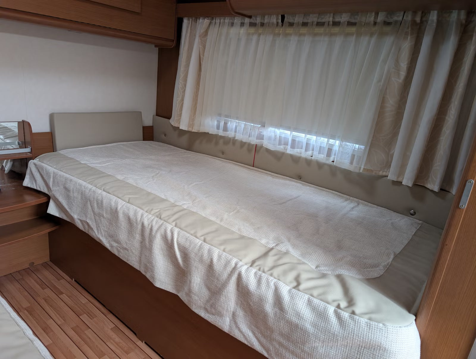 Knaus Südwind Exclusive W08 580 UL - 4 couchages - 2014