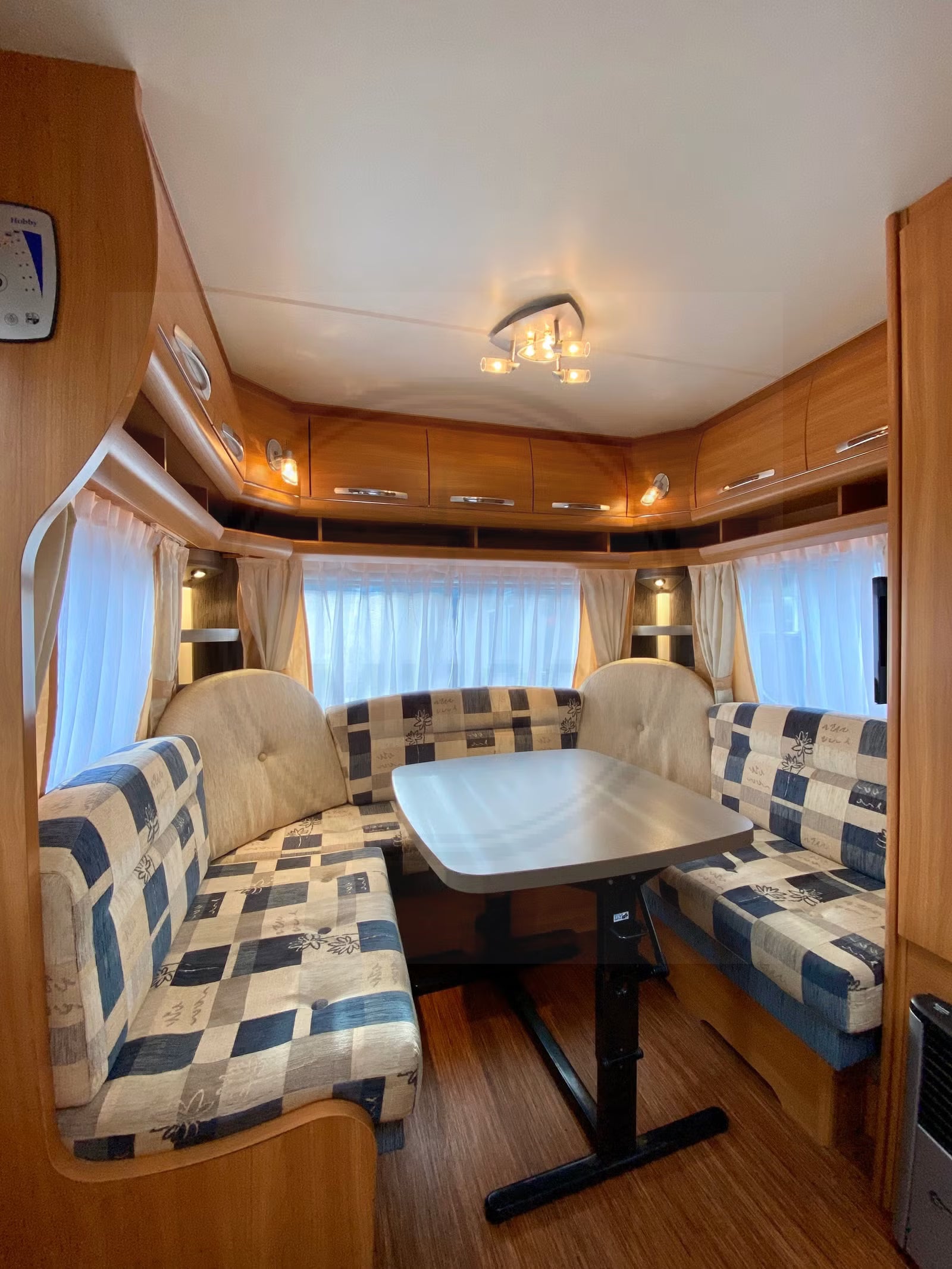 Hobby 490 - 4 couchages - 2010