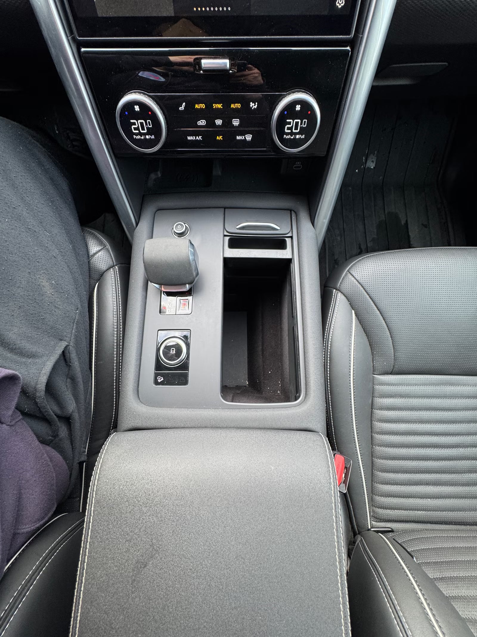 Land Rover Discovery Dynamic HSE 3.0D 300ch – 2024