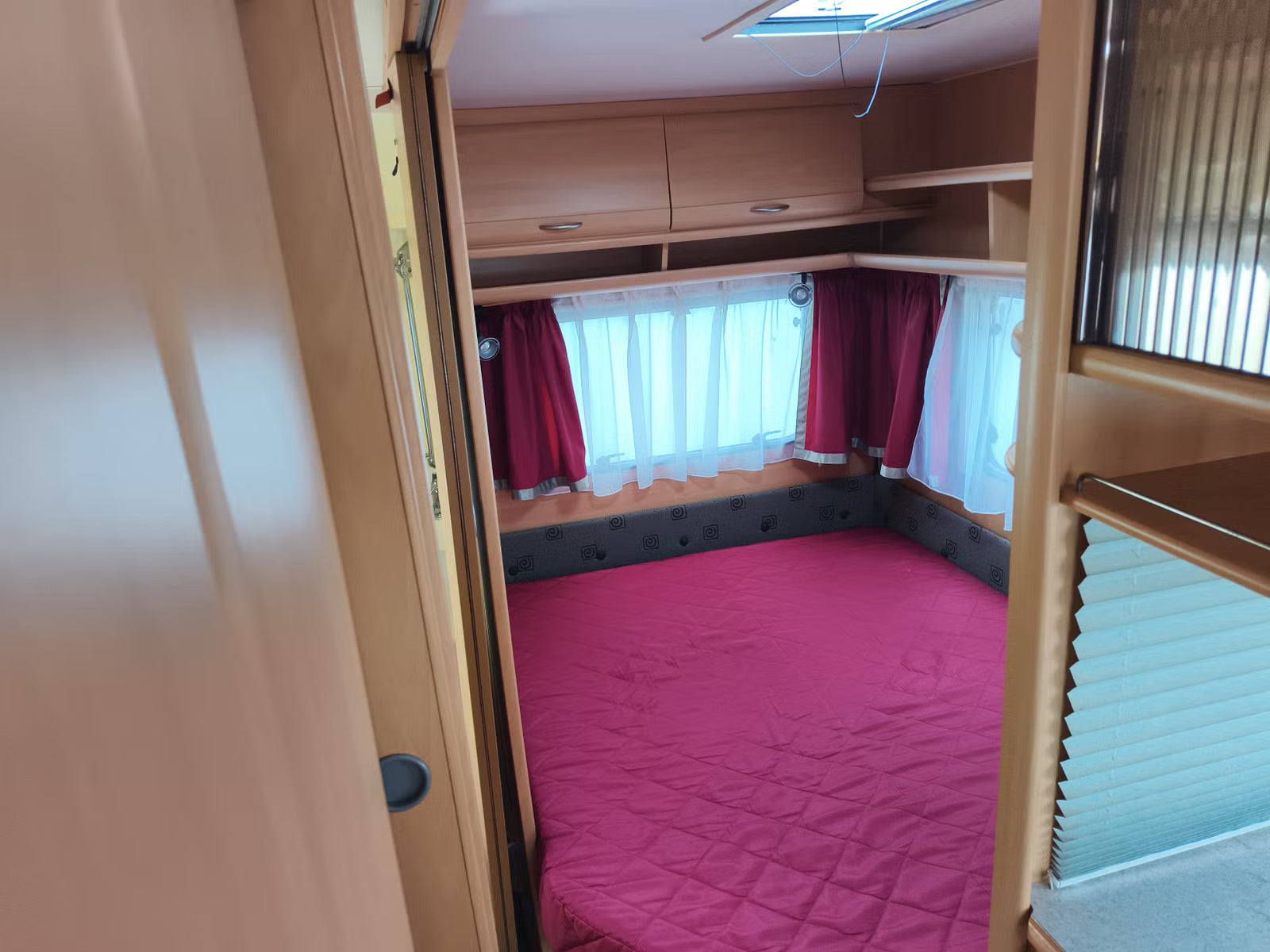 Dethleffs Camper 510 DB - 5 couchages - 2001