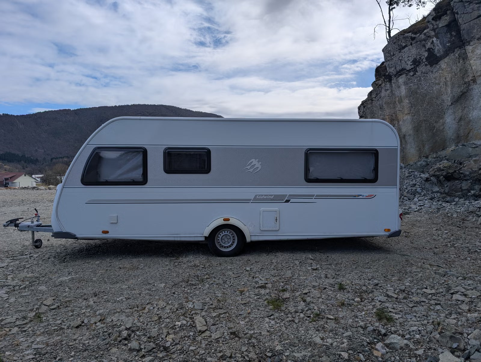 Knaus Südwind Exclusive W08 580 UL - 4 couchages - 2014