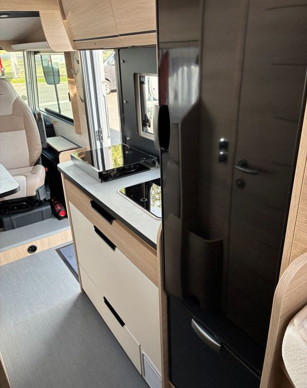 Camping car semi intégré Rapido c55-i bva lit jumeaux + lit pavillon 2024