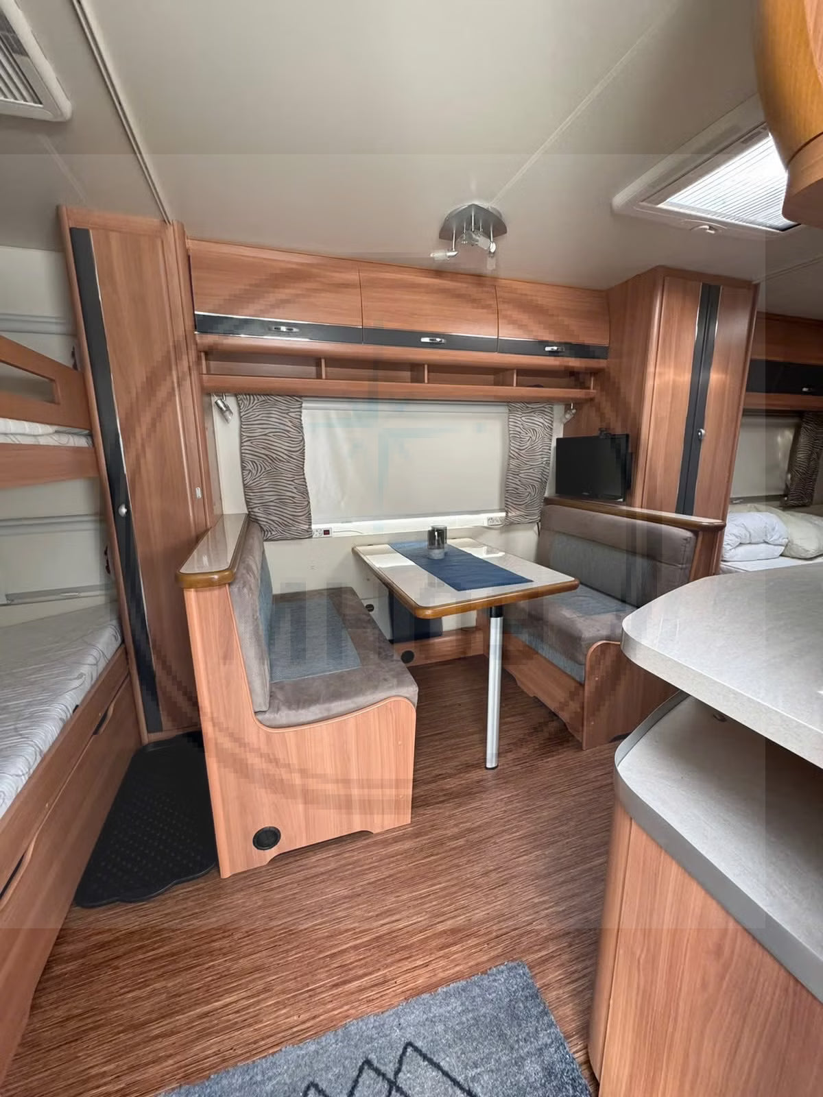 Hobby 540 KMFe De Luxe - 5 couchages - 2013