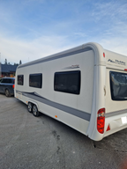 Hobby 650 UMFE - 5 couchages - 2013