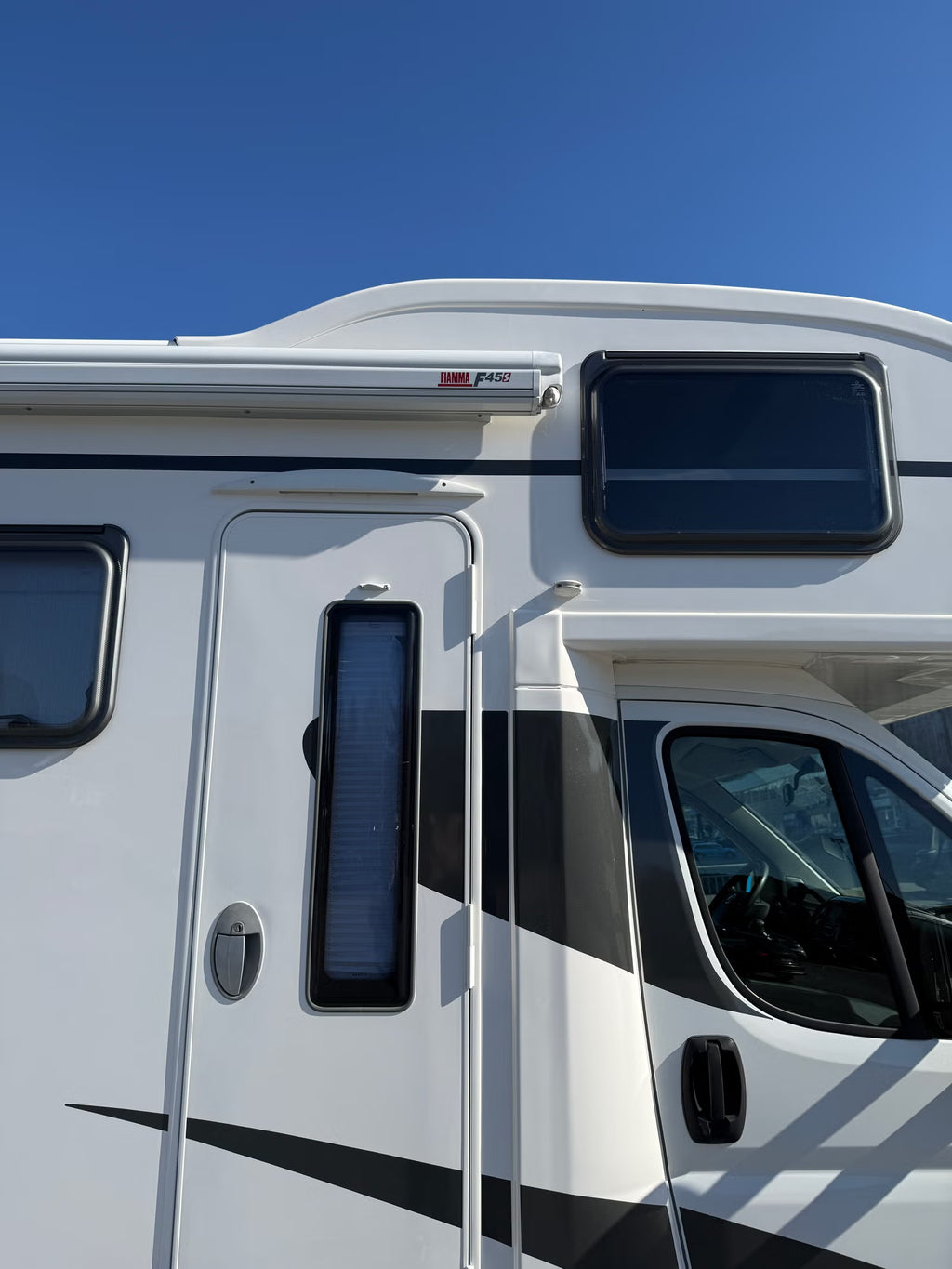 Eura Mobil Activa One 690 HB – Camping-car familial 6 places – 2015