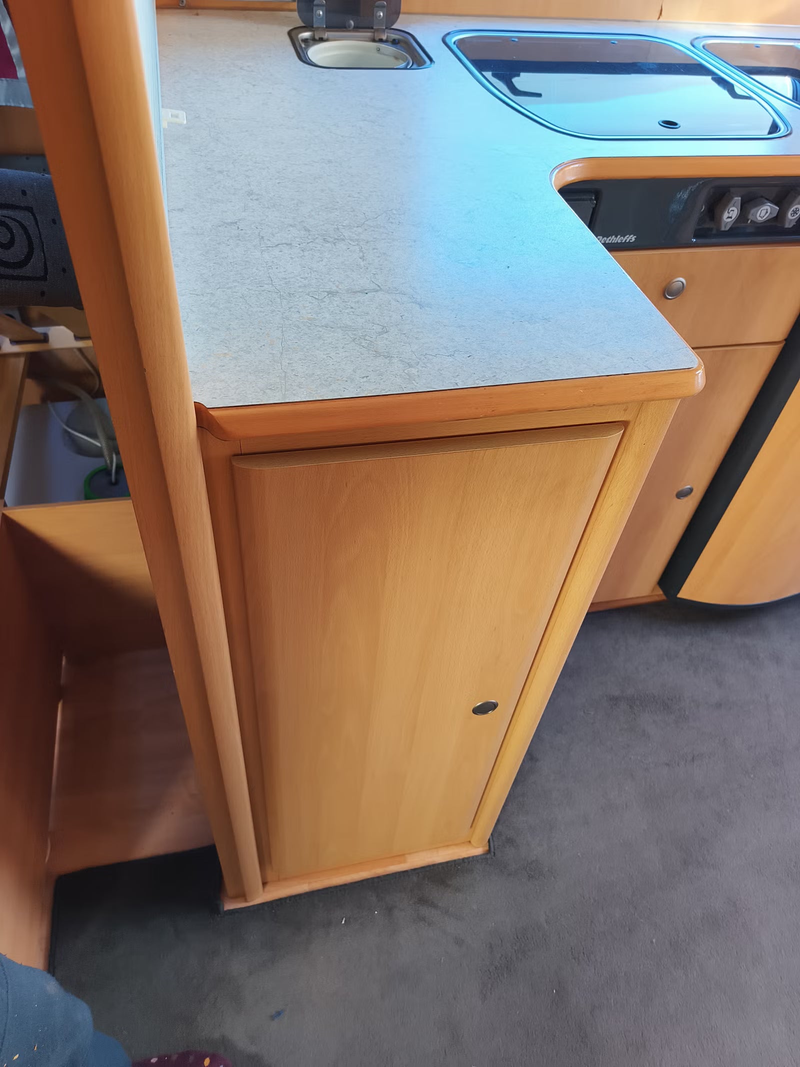 Dethleffs Camper 510 DB - 5 couchages - 2001