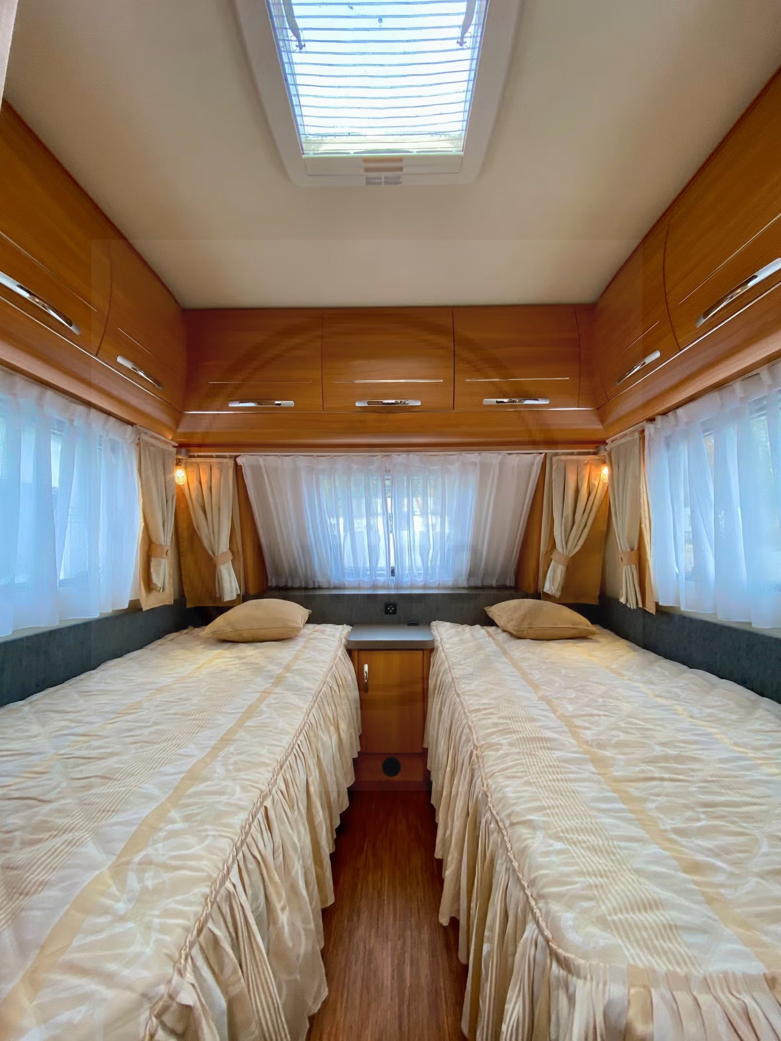 Hobby 490 - 4 couchages - 2010