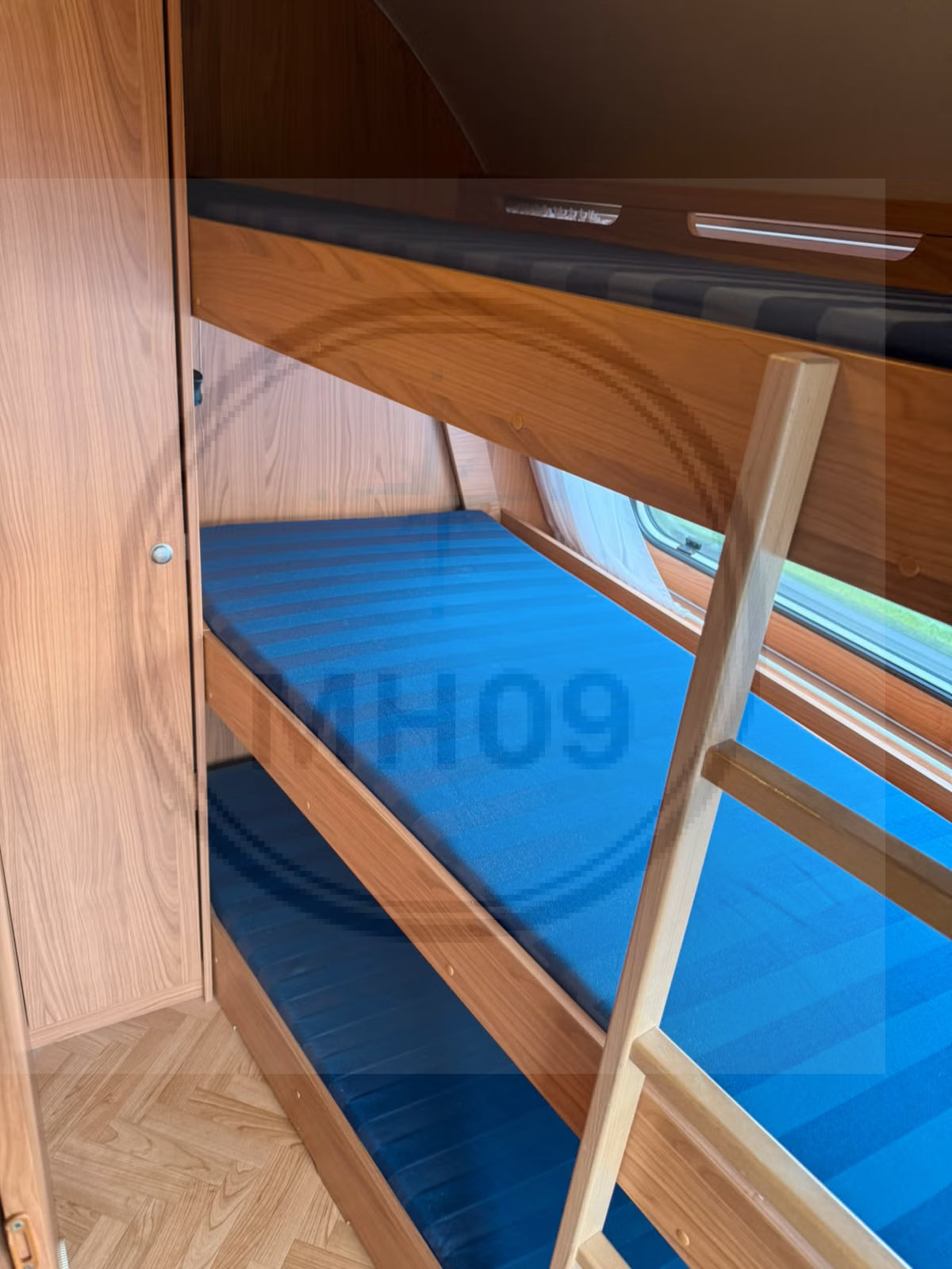 Bürstner Belcanto Nordic 680 TK - 8 couchages - 2006