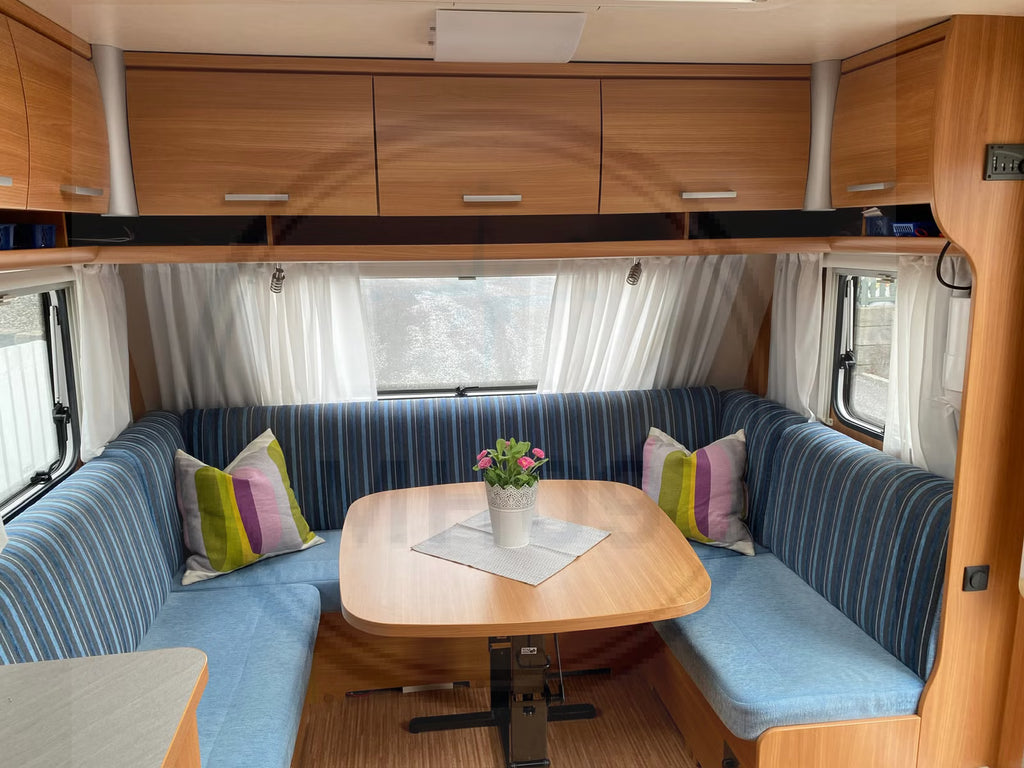 Knaus 650 UDF Sport - 6 plazas para dormir - 2011