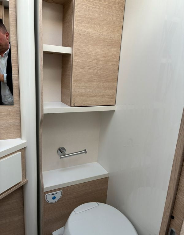Camping car semi intégré Rapido c55-i bva lit jumeaux + lit pavillon 2024